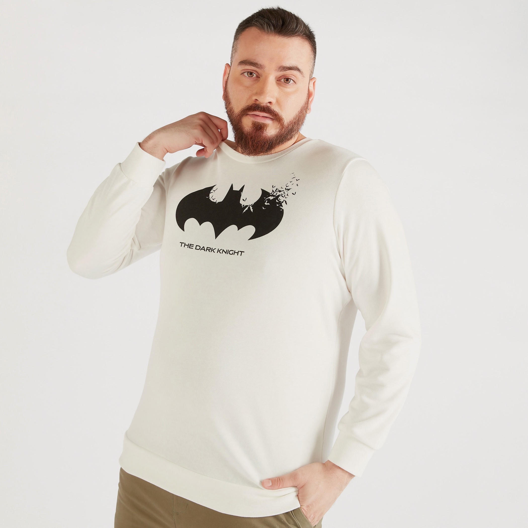 سويت شيرت بياقة ضيّقة وأكمام طويلة وطبعات باتمان-men-winterwear-hoodiesandsweatshirts-image-4