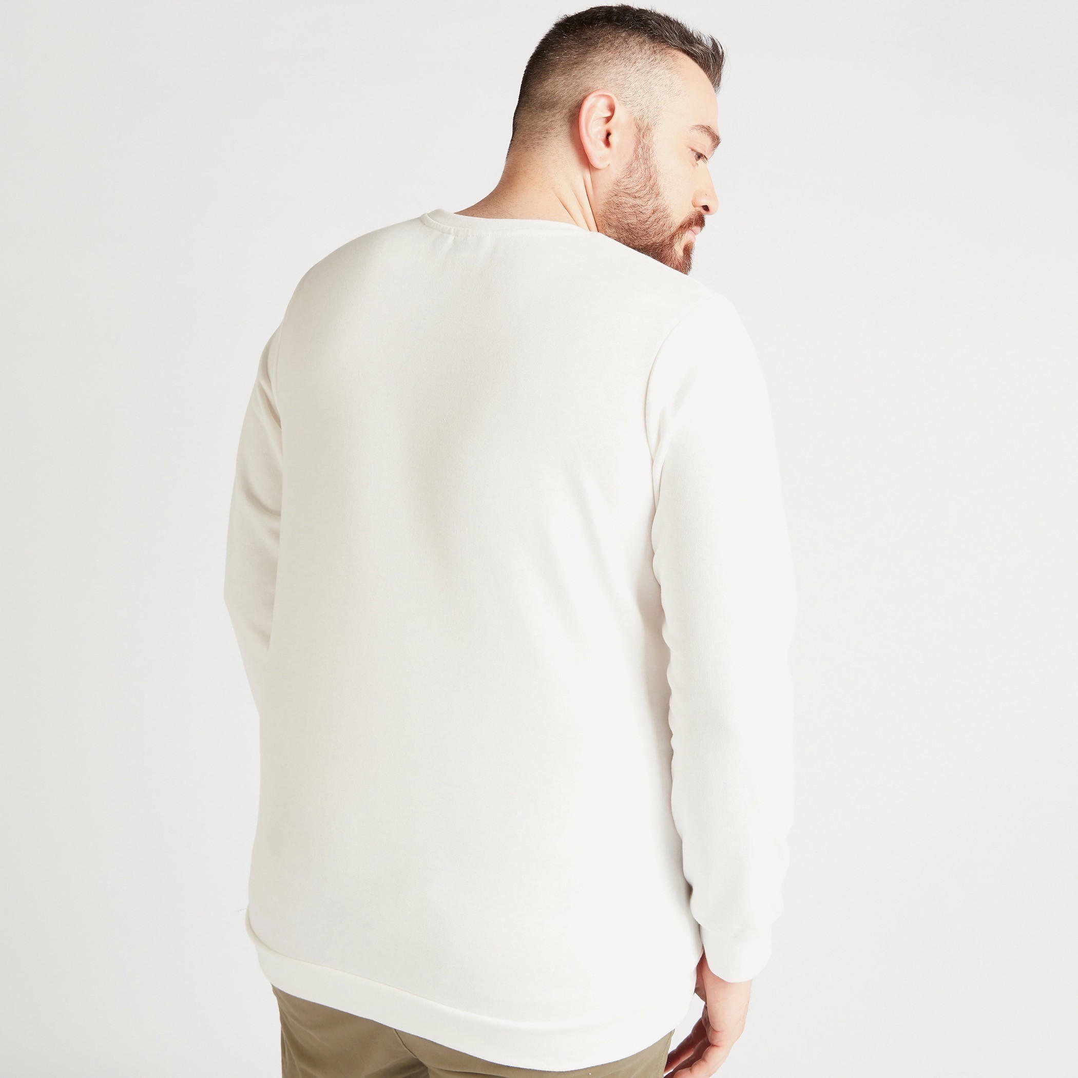 سويت شيرت بياقة ضيّقة وأكمام طويلة وطبعات باتمان-men-winterwear-hoodiesandsweatshirts-image-1