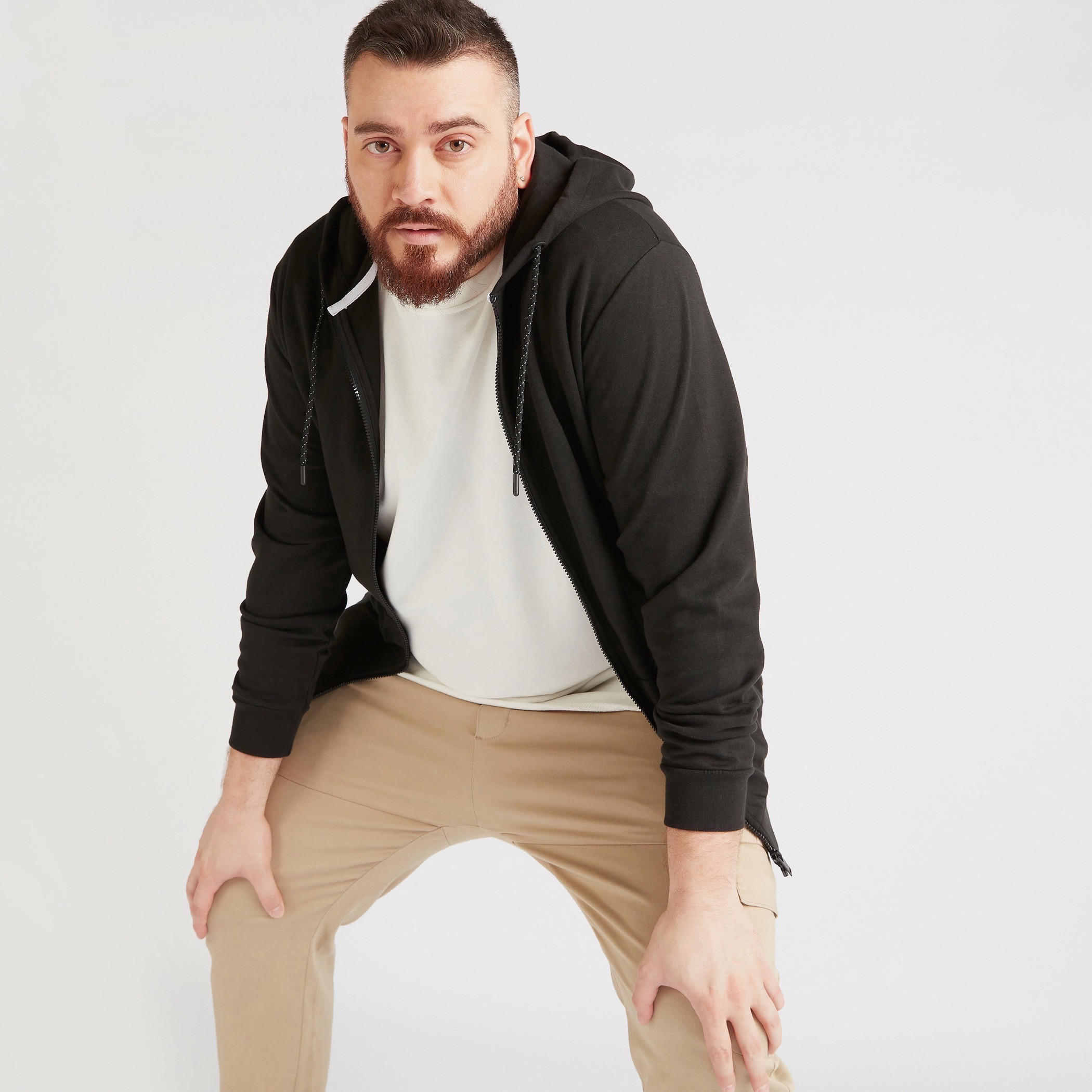هودي سادة بسحّاب وجيوب-men-winterwear-hoodiesandsweatshirts-image-6