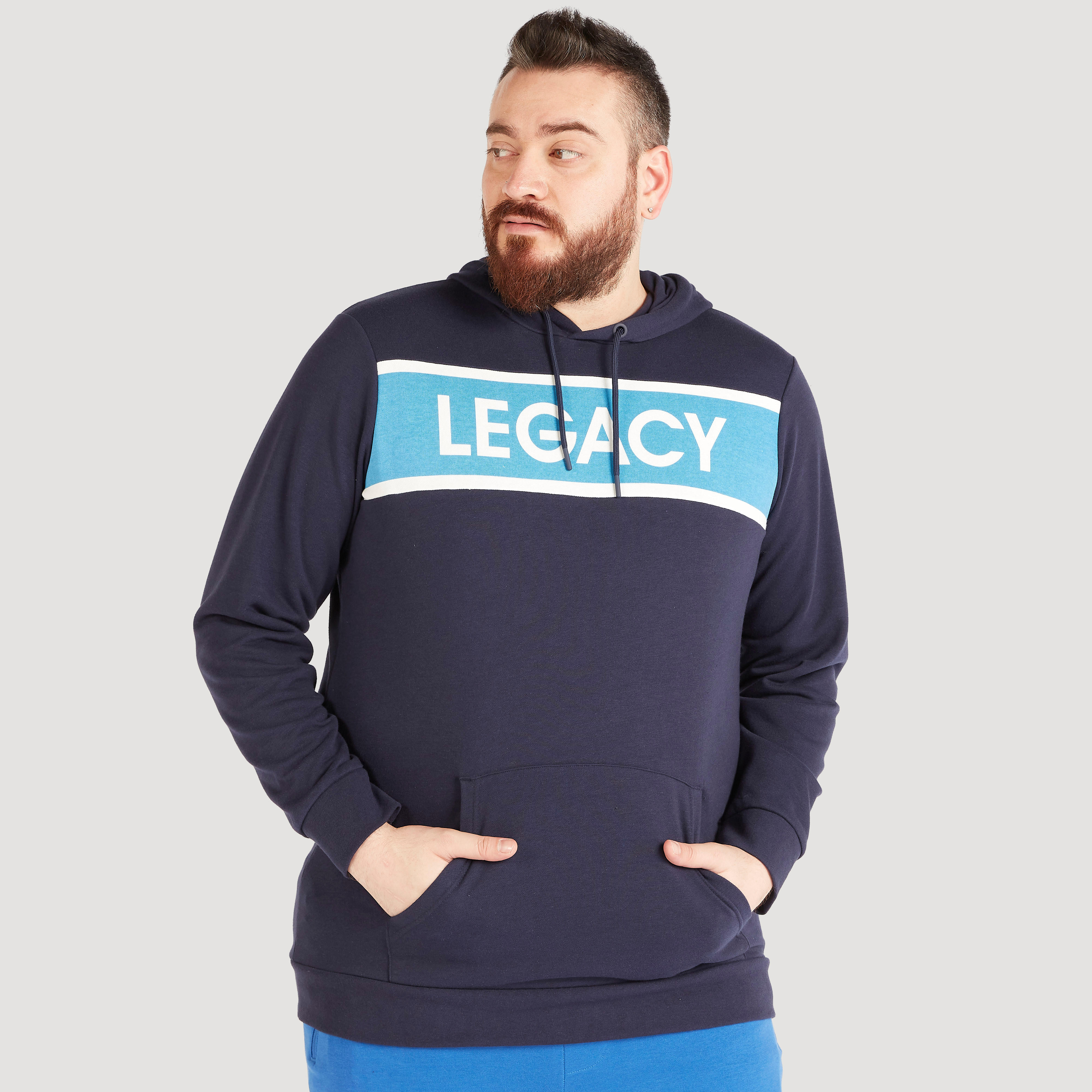 سويت شيرت بقبّعة وطبعات وأكمام طويلة-men-winterwear-hoodiesandsweatshirts-image-5