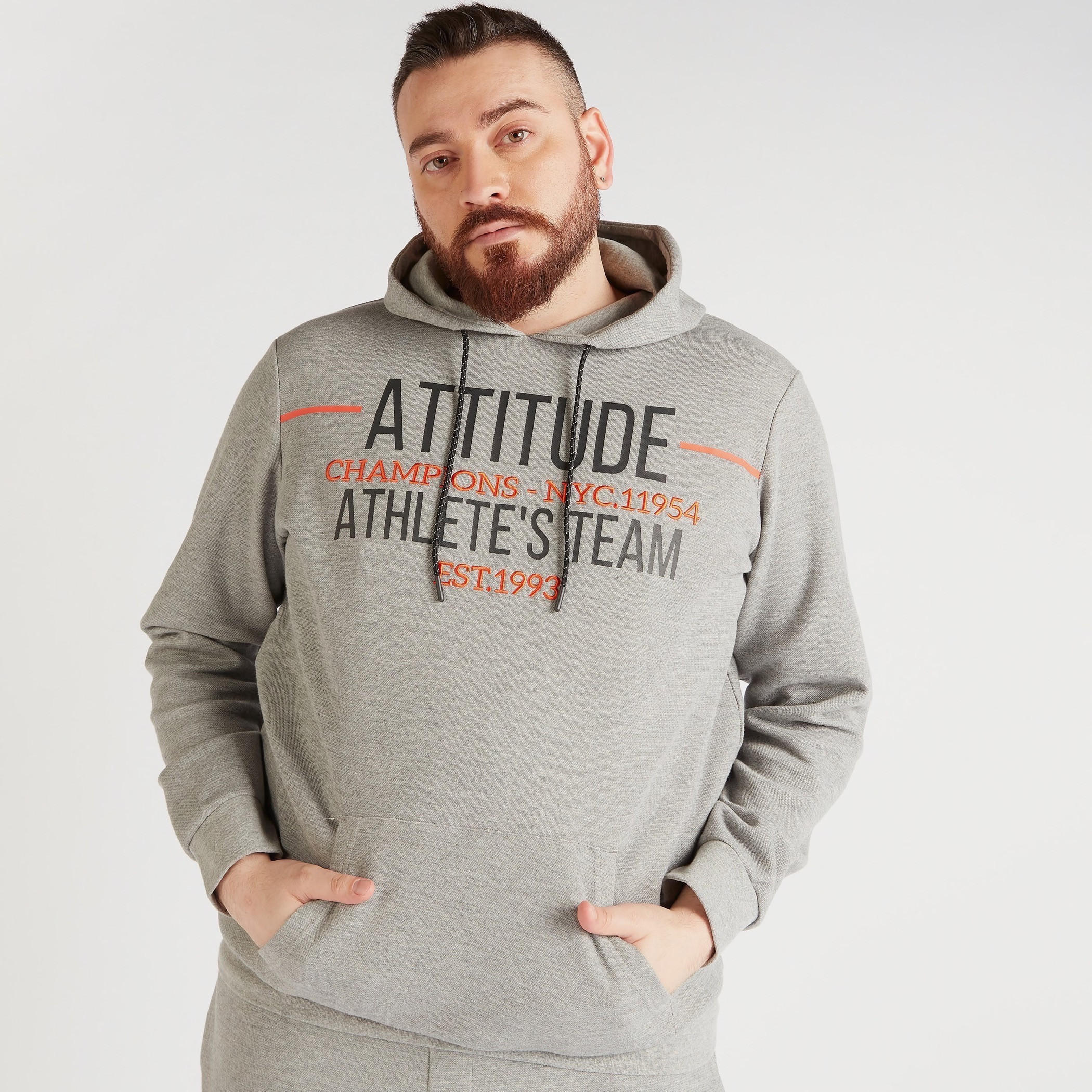 هودي بطبعات وأكمام طويلة وجيوب كنغر-men-winterwear-hoodiesandsweatshirts-image-5