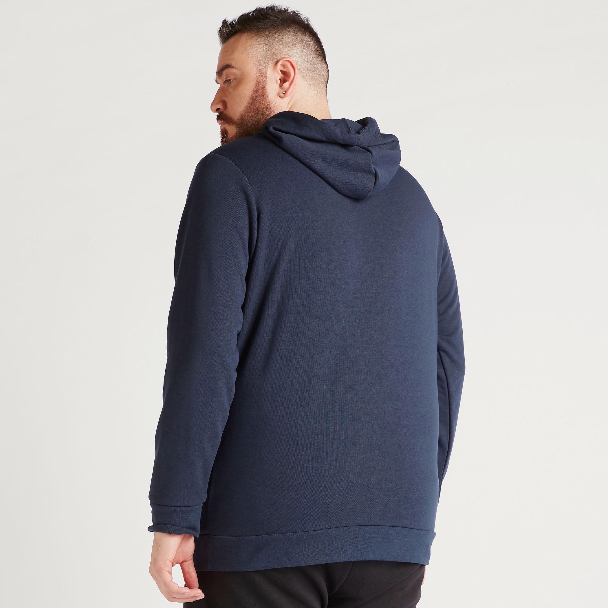 هودي بطبعات وأكمام طويلة وجيوب كنغر-men-winterwear-hoodiesandsweatshirts-image-4