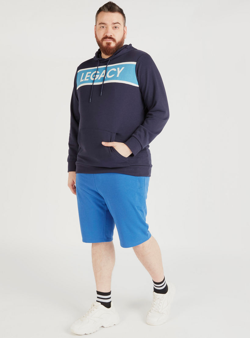 شورت سادة برباط إغلاق وخصر متوسّط الارتفاع-men-clothing-bottoms-shorts-image-3