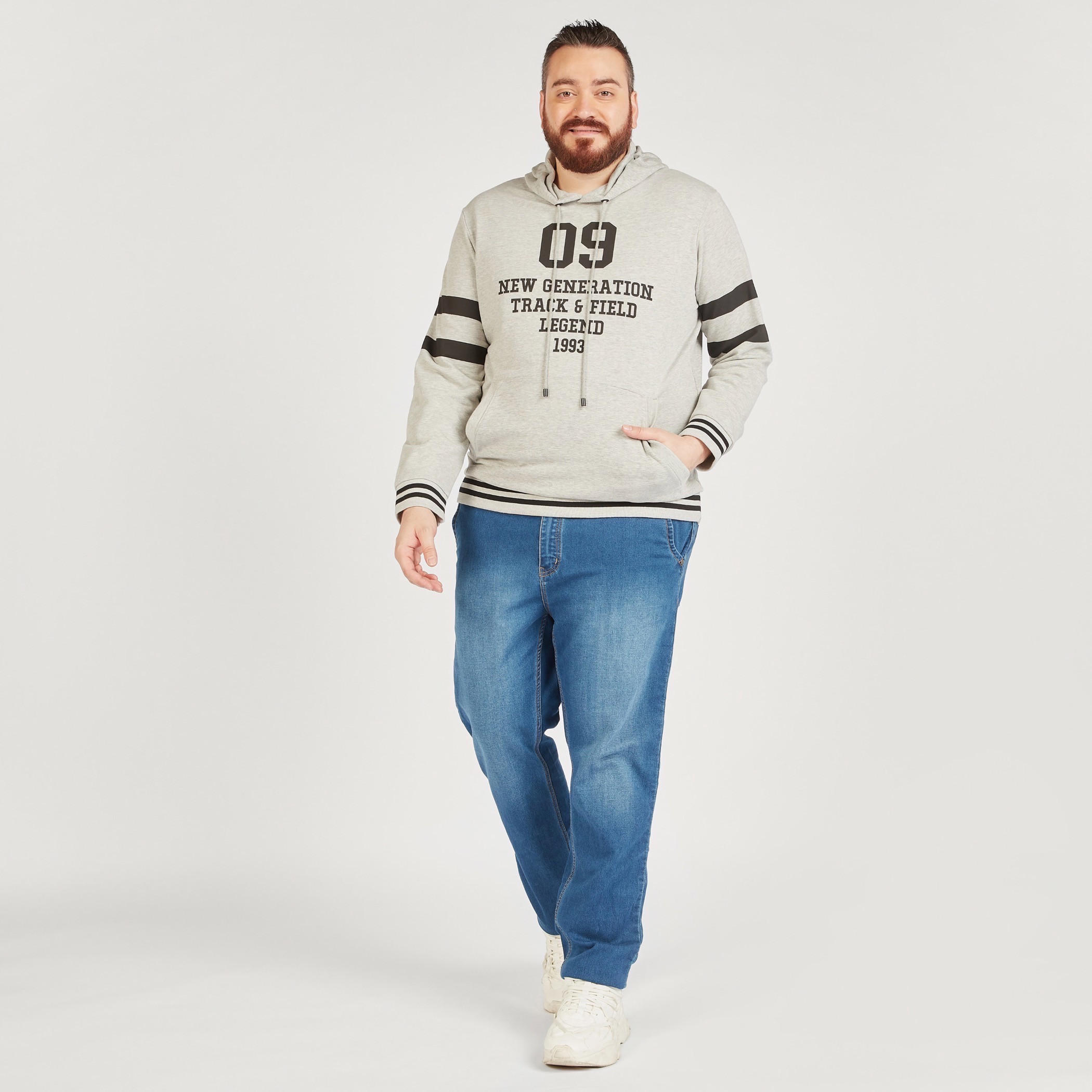 Printed Long Sleeves Sweatshirt with Hood and Kangaroo Pocket-men-winterwear-hoodiesandsweatshirts-image-2