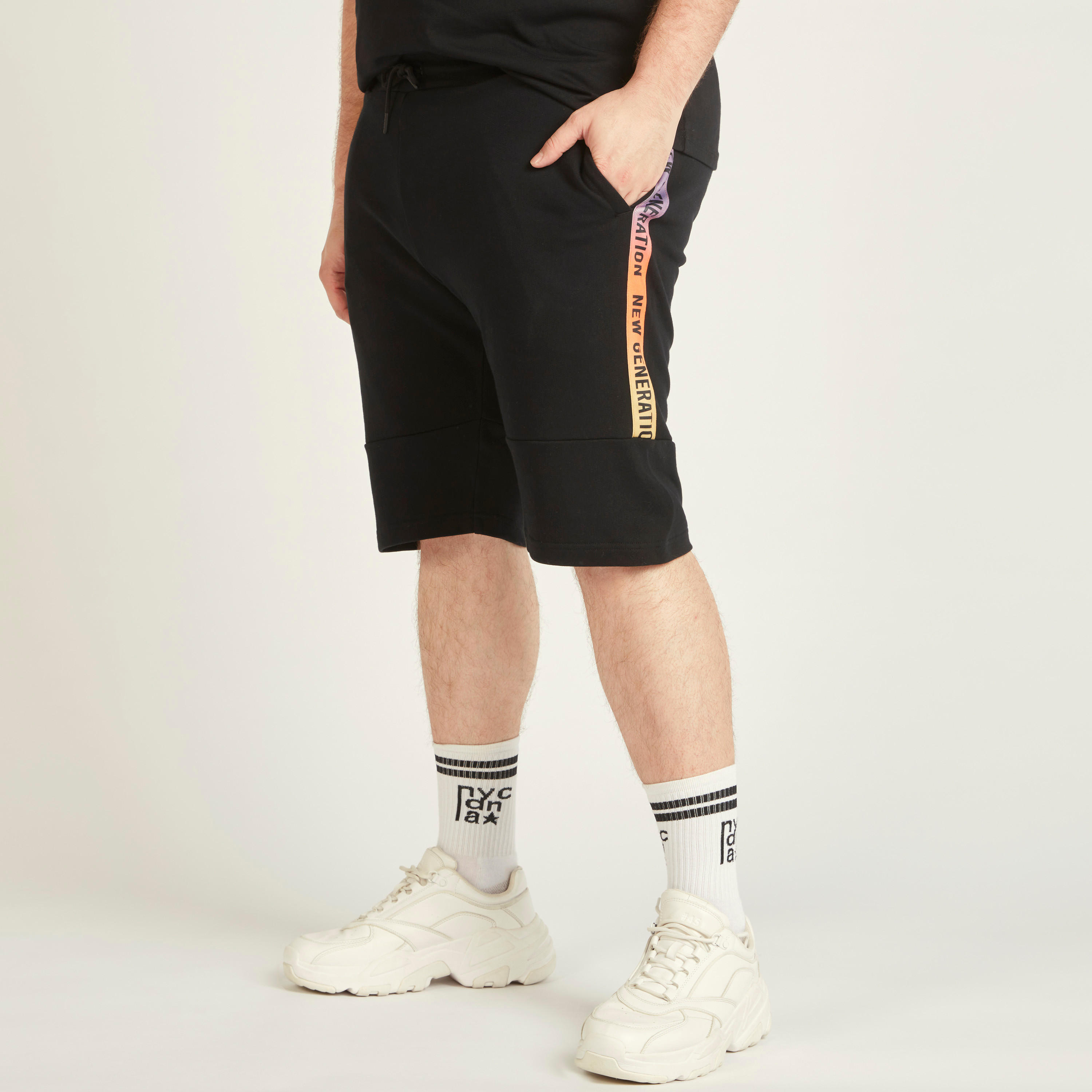 شورت بجيوب ورباط إغلاق وطبعات-men-clothing-bottoms-shorts-image-4