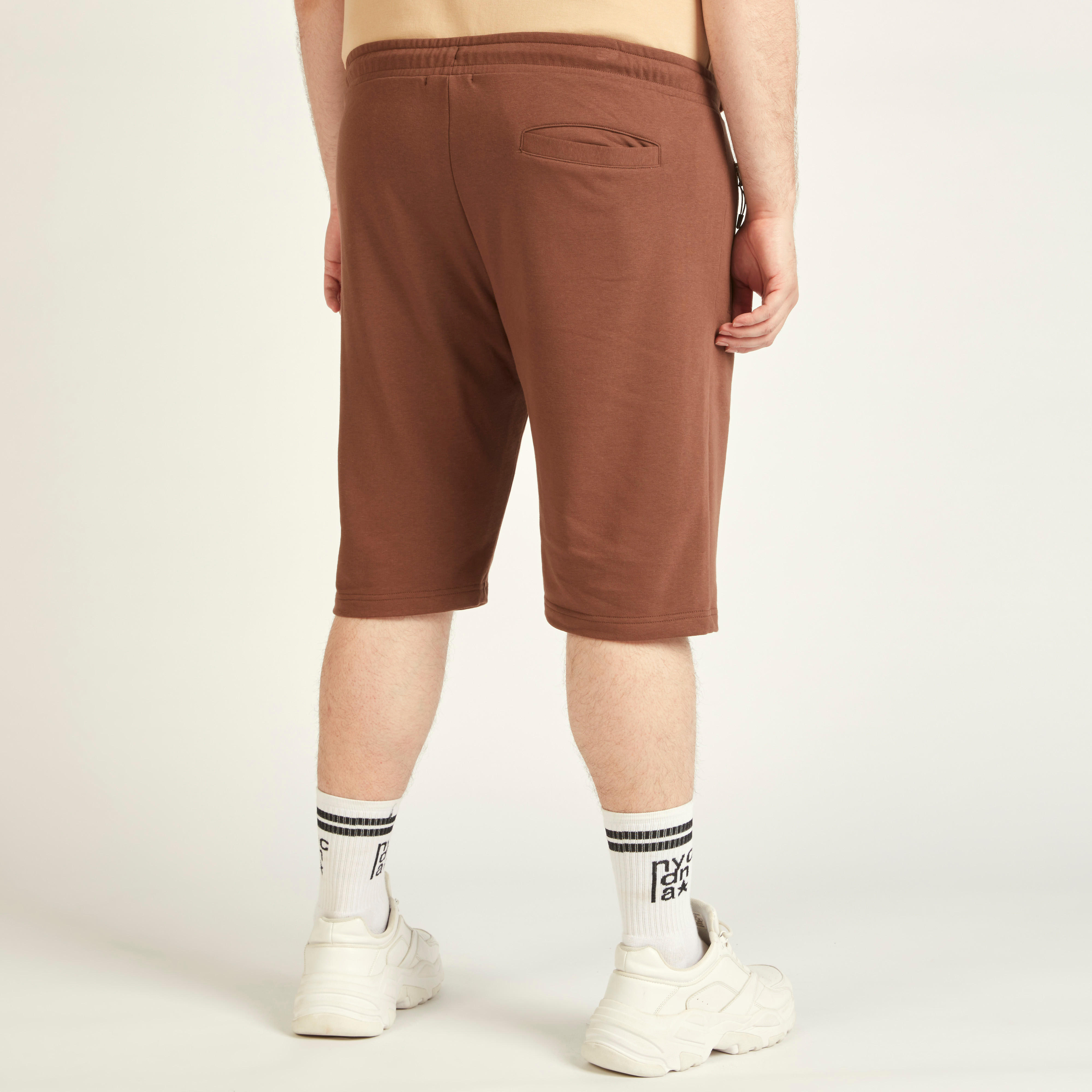 شورت سادة بخصر متوسط الارتفاع ورباط وجيوب-men-clothing-bottoms-shorts-image-12