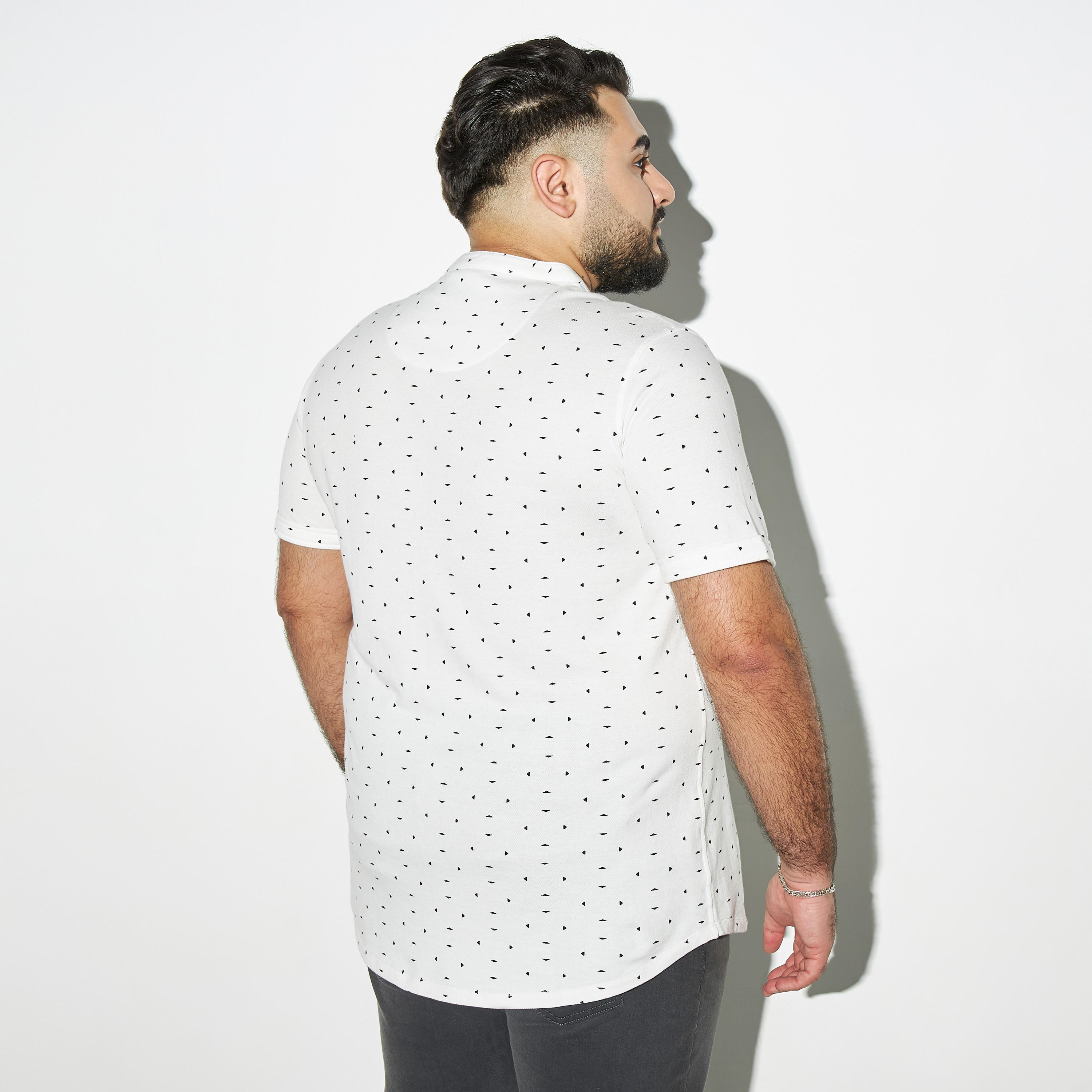 قميص مقاس كبير بياقة ماندارين وطبعات-men-clothing-shirts-image-3