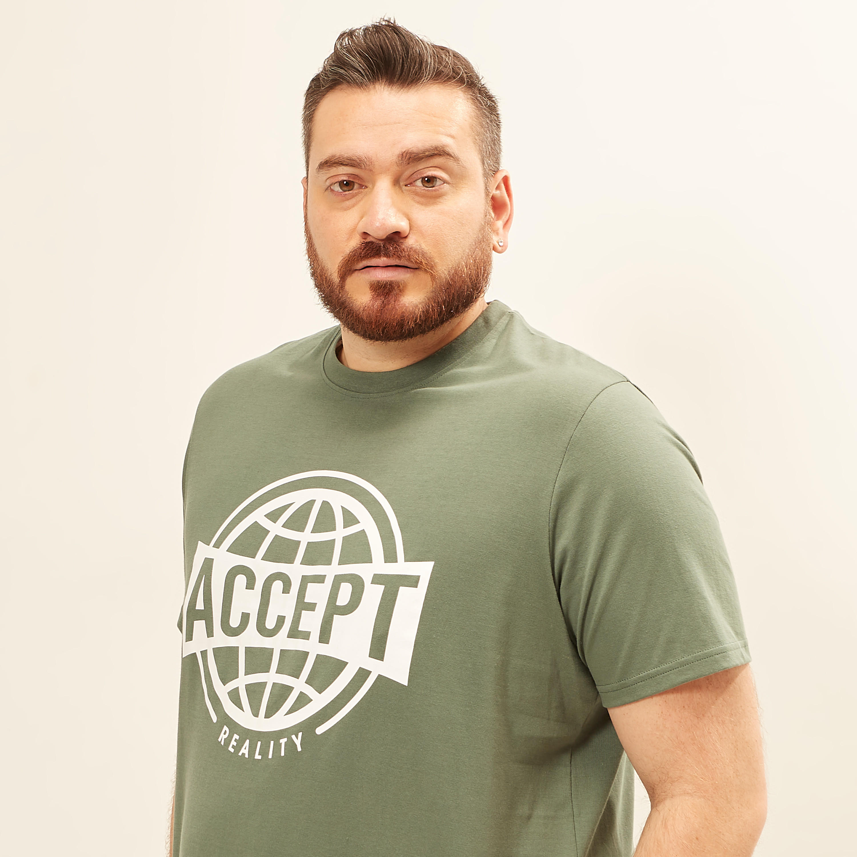تيشيرت بياقة ضيقة وأكمام قصيرة وطبعات-men-clothing-tshirtsandpolos-tshirts-image-3