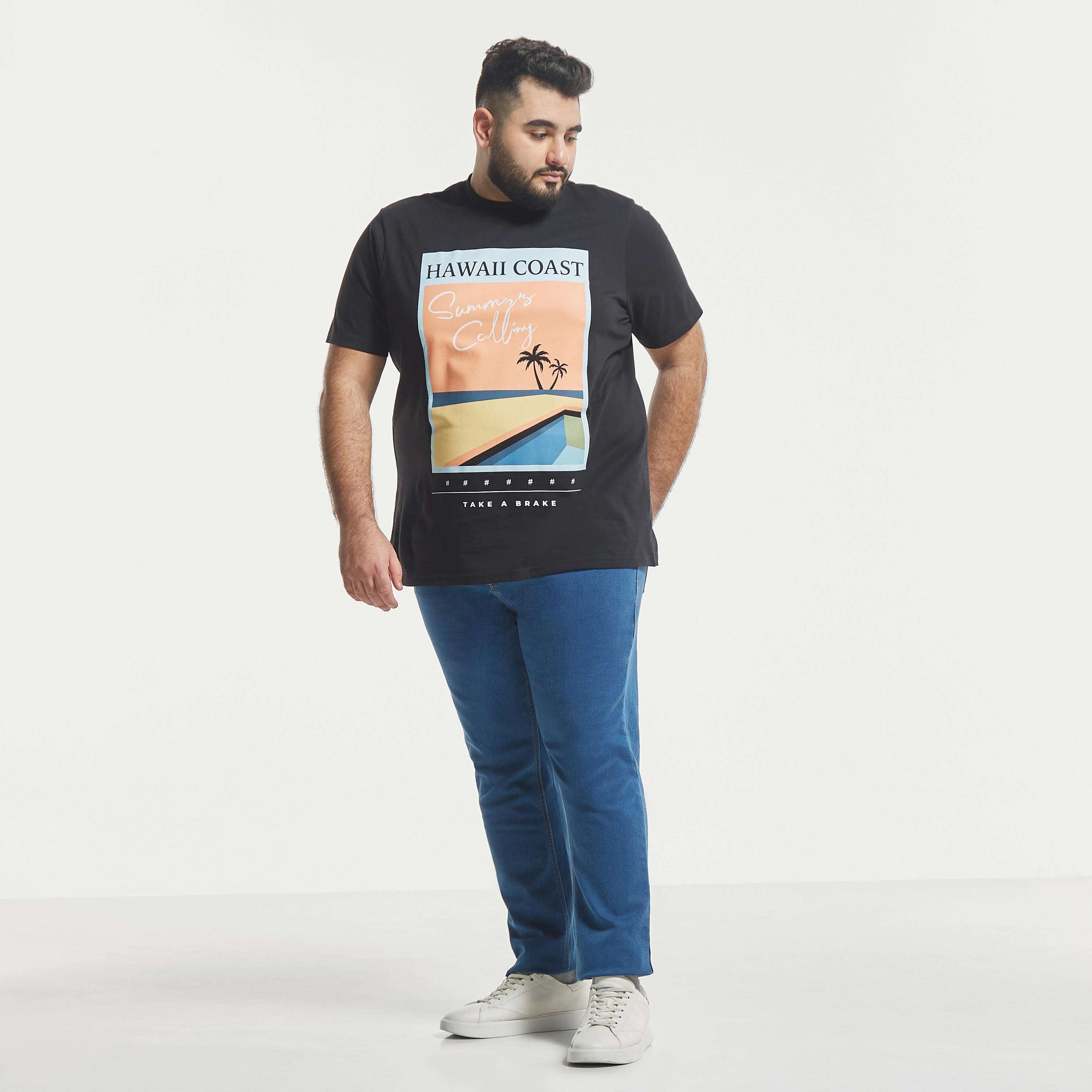 بنطلون جينز مقاس كبير سادة بقصّة مستقيمة وزر إغلاق وجيوب -men-clothing-bottoms-jeans-image-2