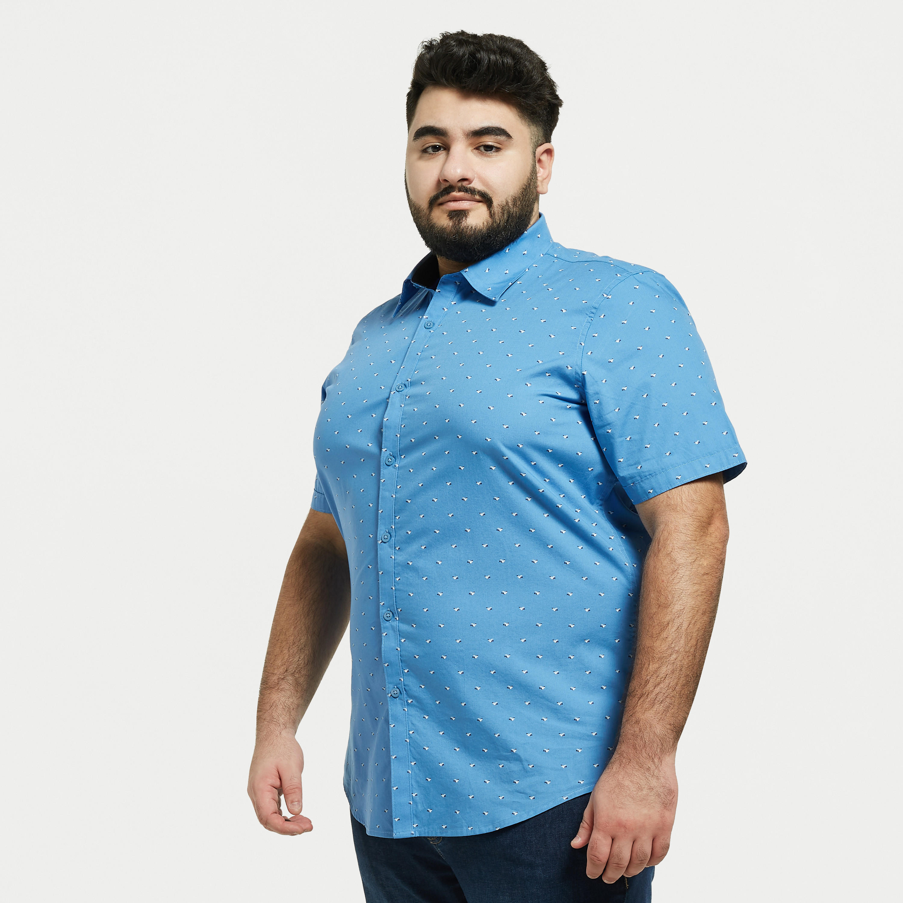قميص مقاس كبير بأكمام قصيرة وجيب على الصدر وطبعات-men-clothing-shirts-image-9