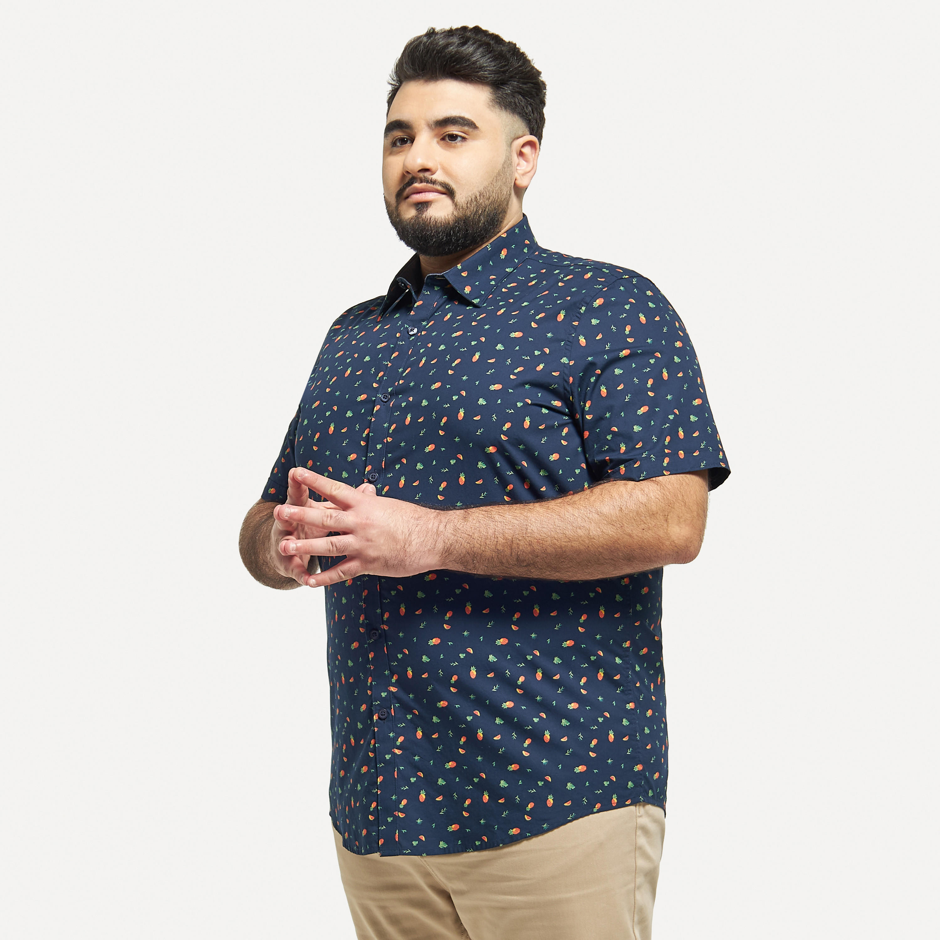 قميص مقاس كبير بأكمام قصيرة وجيب على الصدر وطبعات-men-clothing-shirts-image-5
