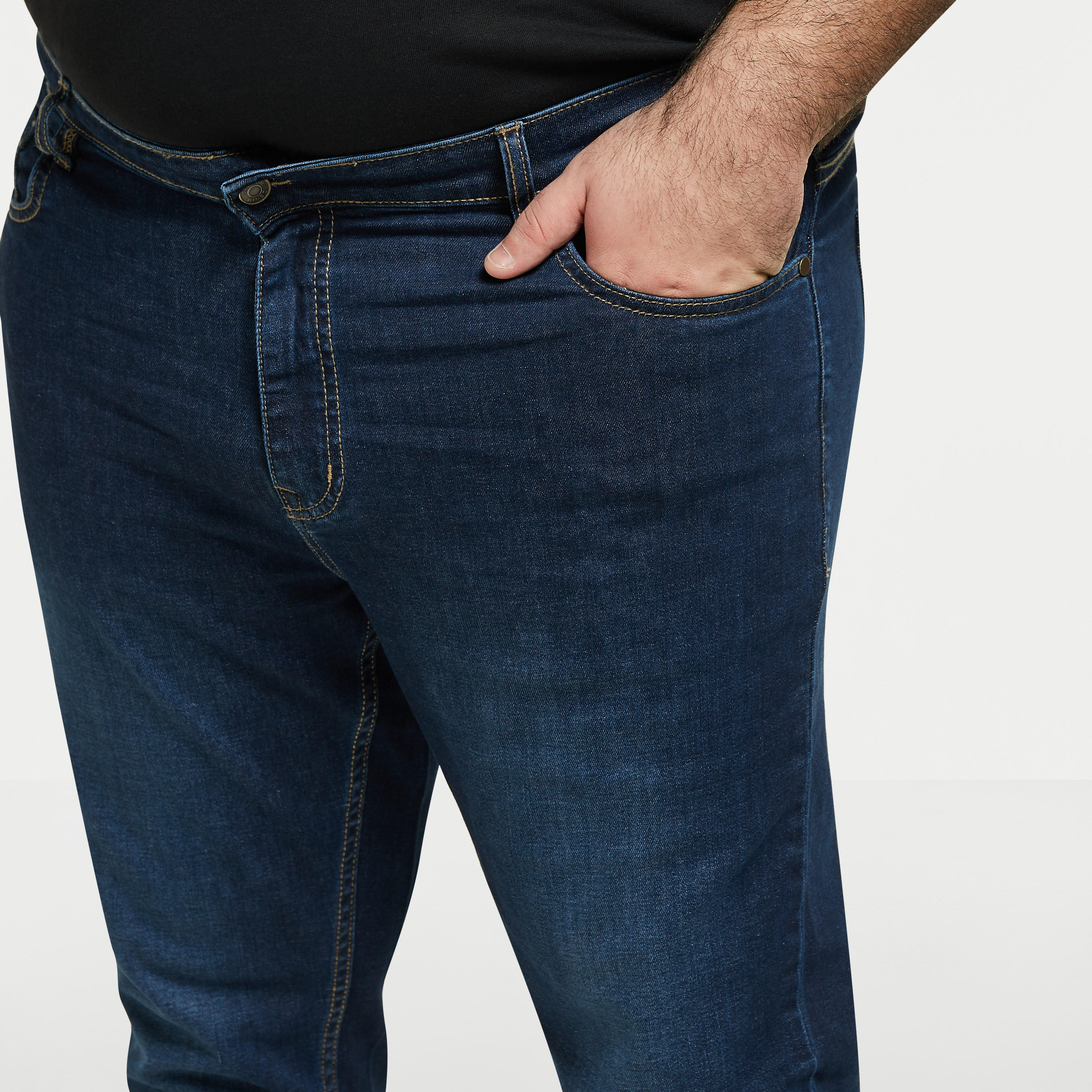 بنطلون جينز مقاس كبير سادة بجيوب-men-clothing-bottoms-jeans-image-1