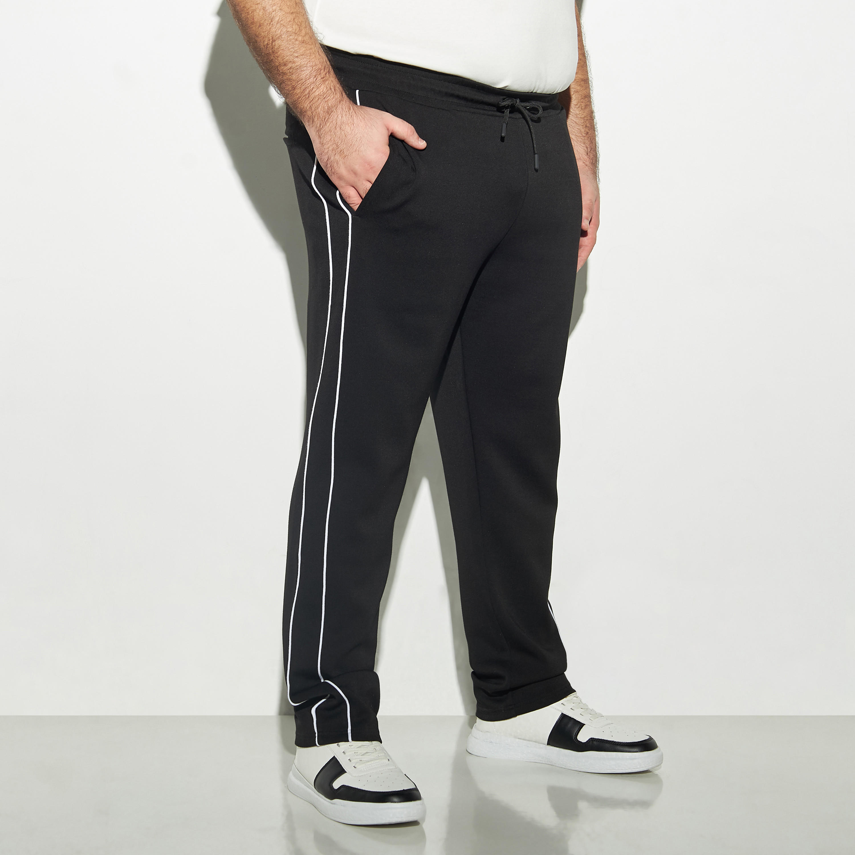 بنطلون رياضي مقاس كبير سادة بجيوب ورباط إغلاق-men-clothing-bottoms-joggers-image-4