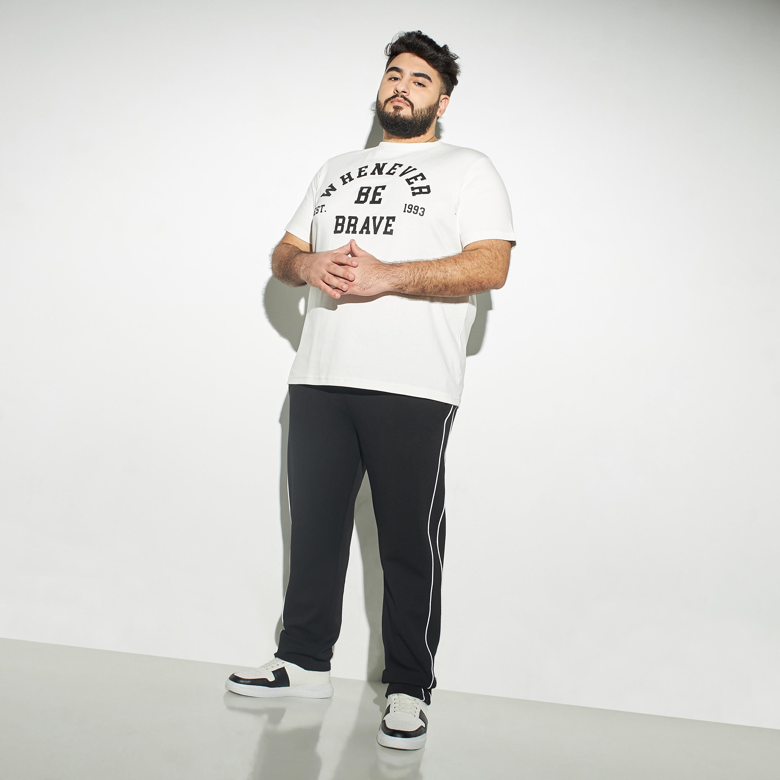 بنطلون رياضي مقاس كبير سادة بجيوب ورباط إغلاق-men-clothing-bottoms-joggers-image-3