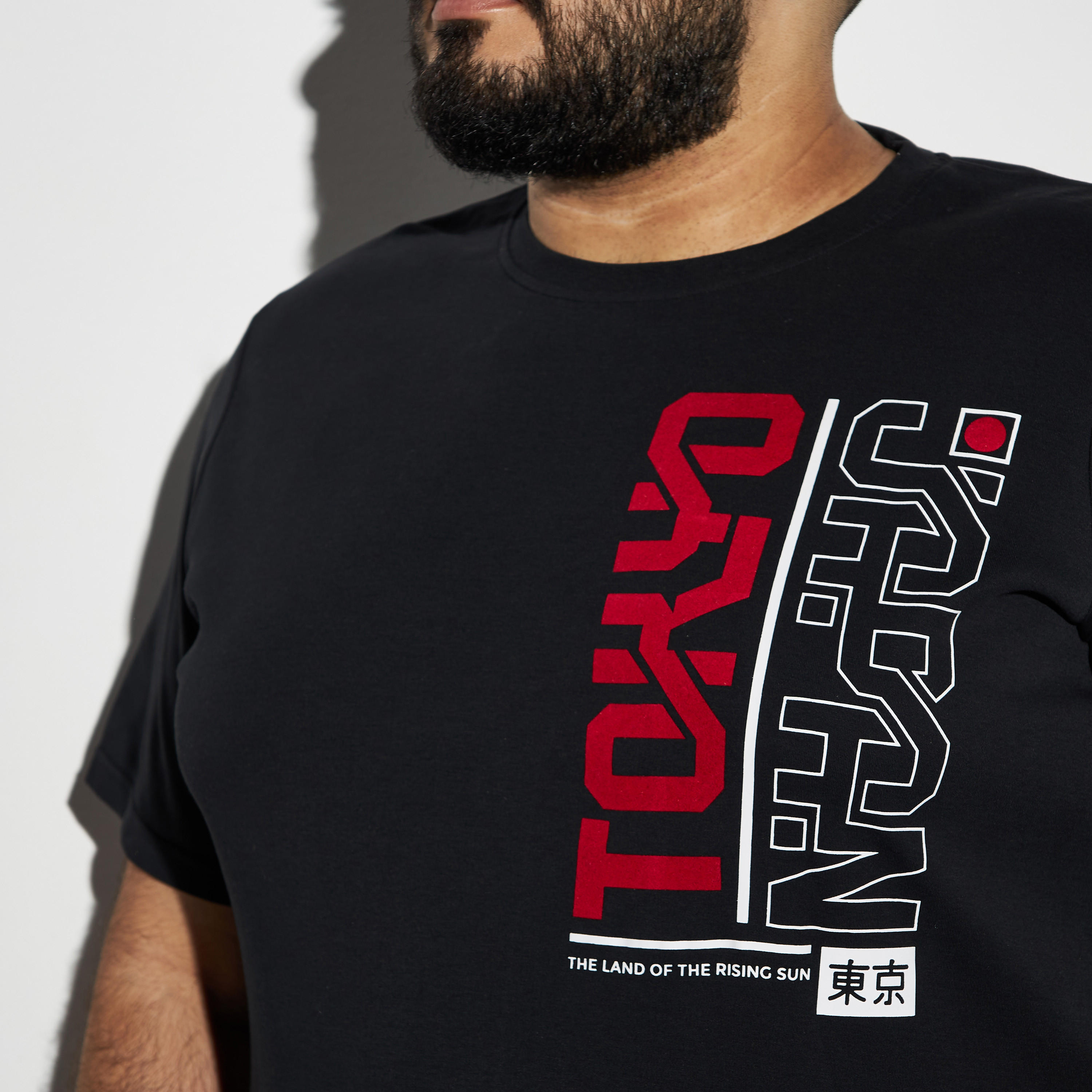 تيشيرت مقاس كبير بياقة ضيّقة وأكمام قصيرة وطبعات-men-clothing-tshirtsandpolos-tshirts-image-1