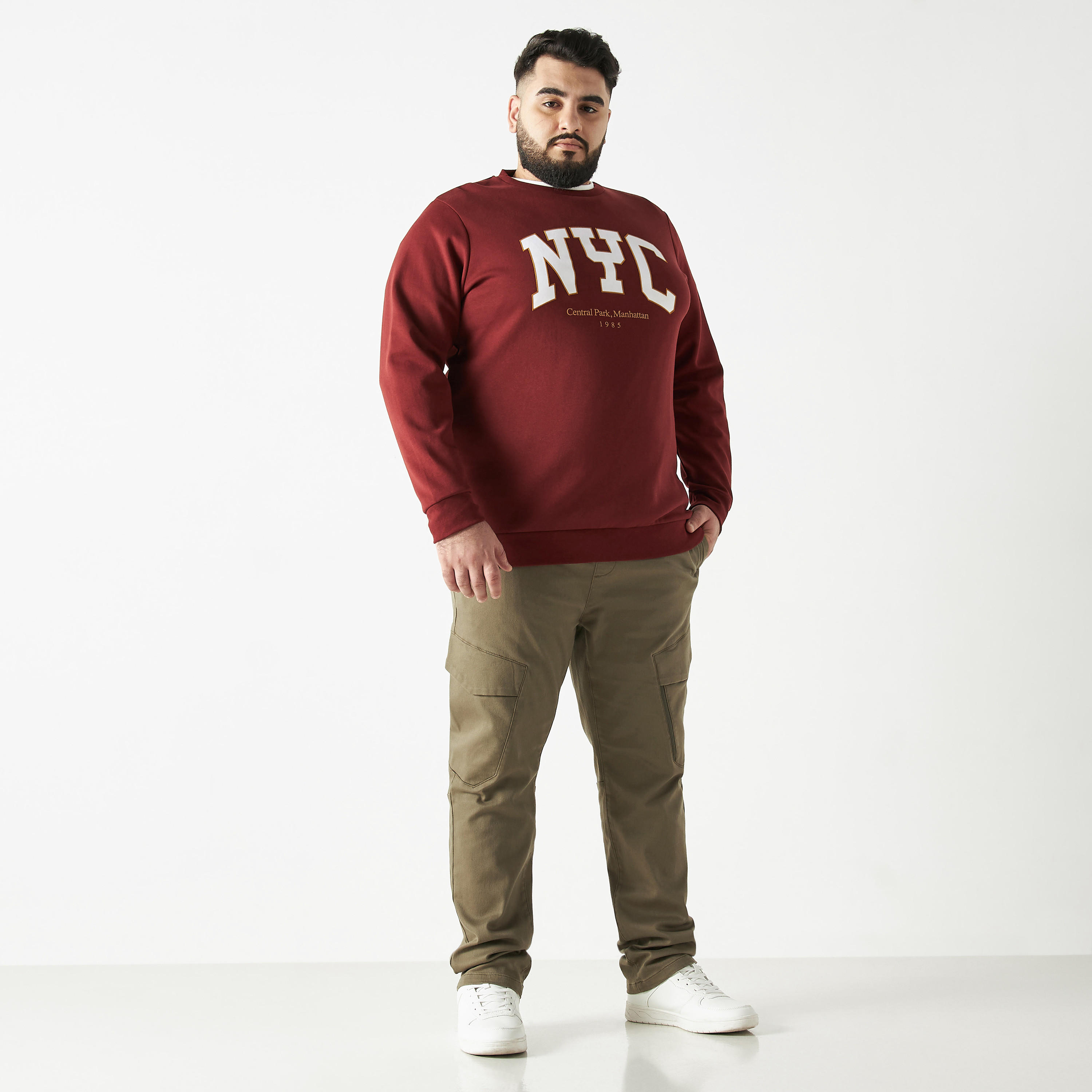 سويت شيرت مقاس كبير بياقة ضيّقة وأكمام طويلة وطبعات-men-winterwear-hoodiesandsweatshirts-image-2