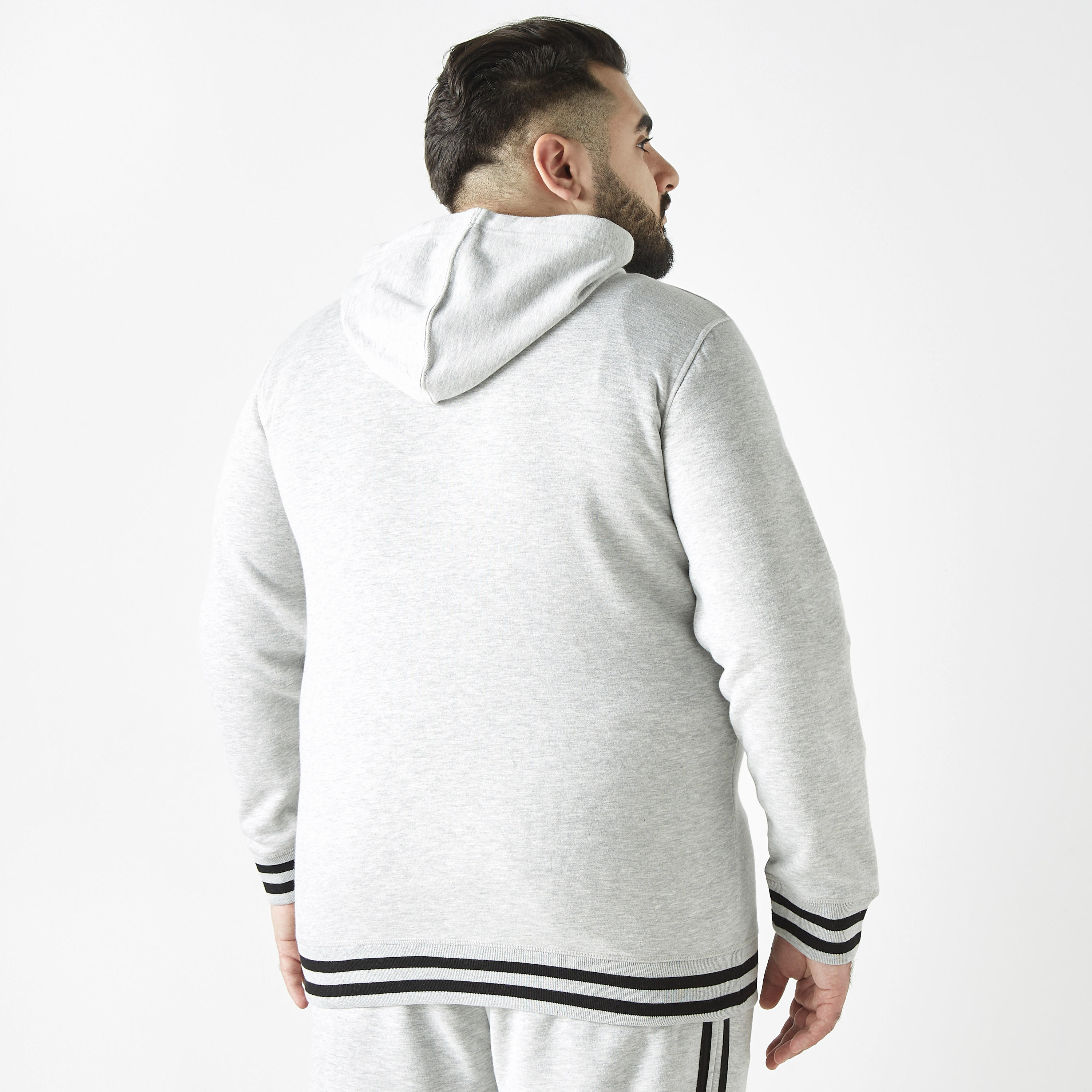 هودي سادة مقاس كبير مطرّز بسحّاب وأكمام طويلة وجيوب-men-winterwear-hoodiesandsweatshirts-image-3
