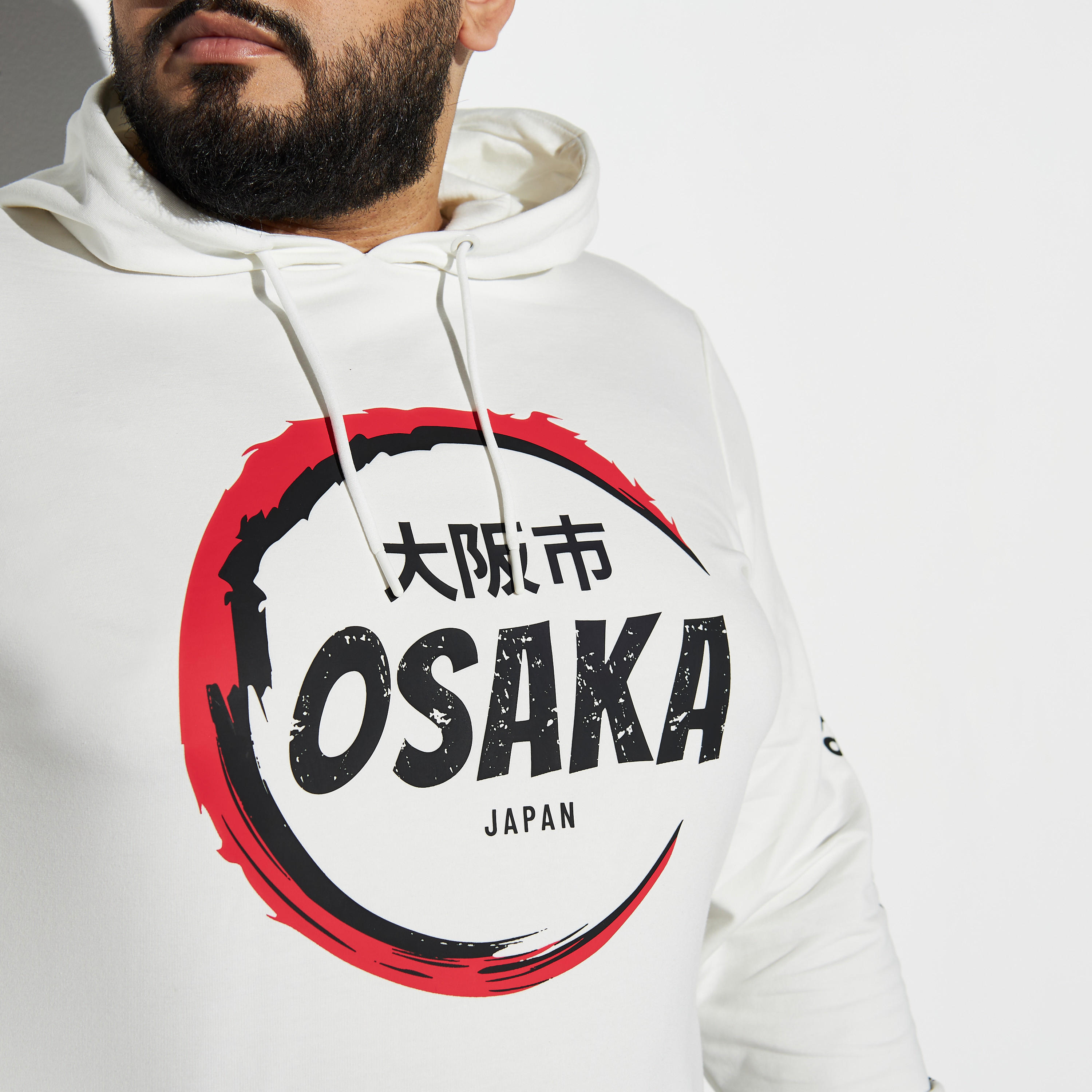 هودي مقاس كبير بأكمام طويلة وجيب كنغر وطبعات-men-winterwear-hoodiesandsweatshirts-image-4