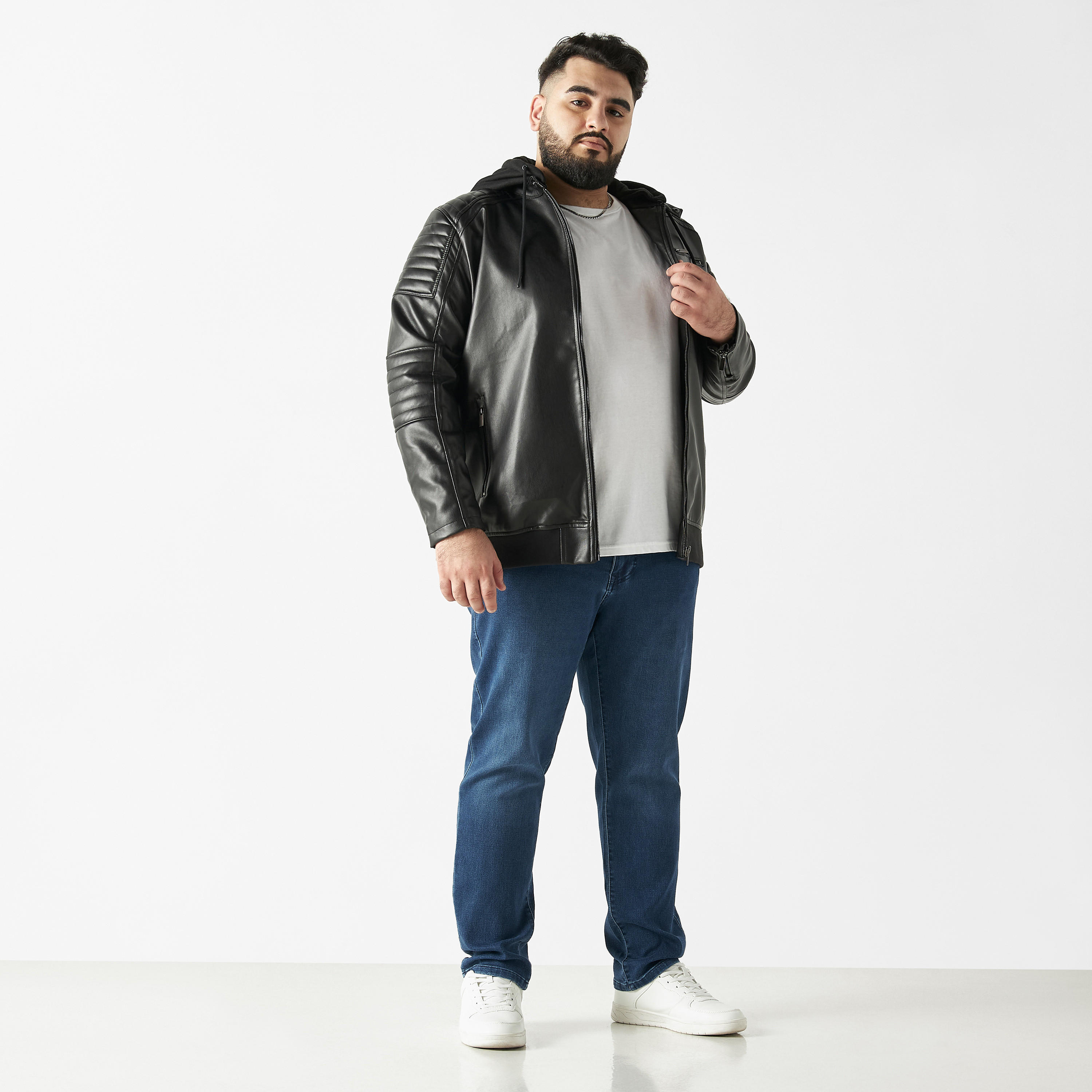 جاكيت جلد مقاس كبير بسحّاب وقبّعة وأكمام طويلة-men-clothing-jacketsandblazers-jackets-image-2