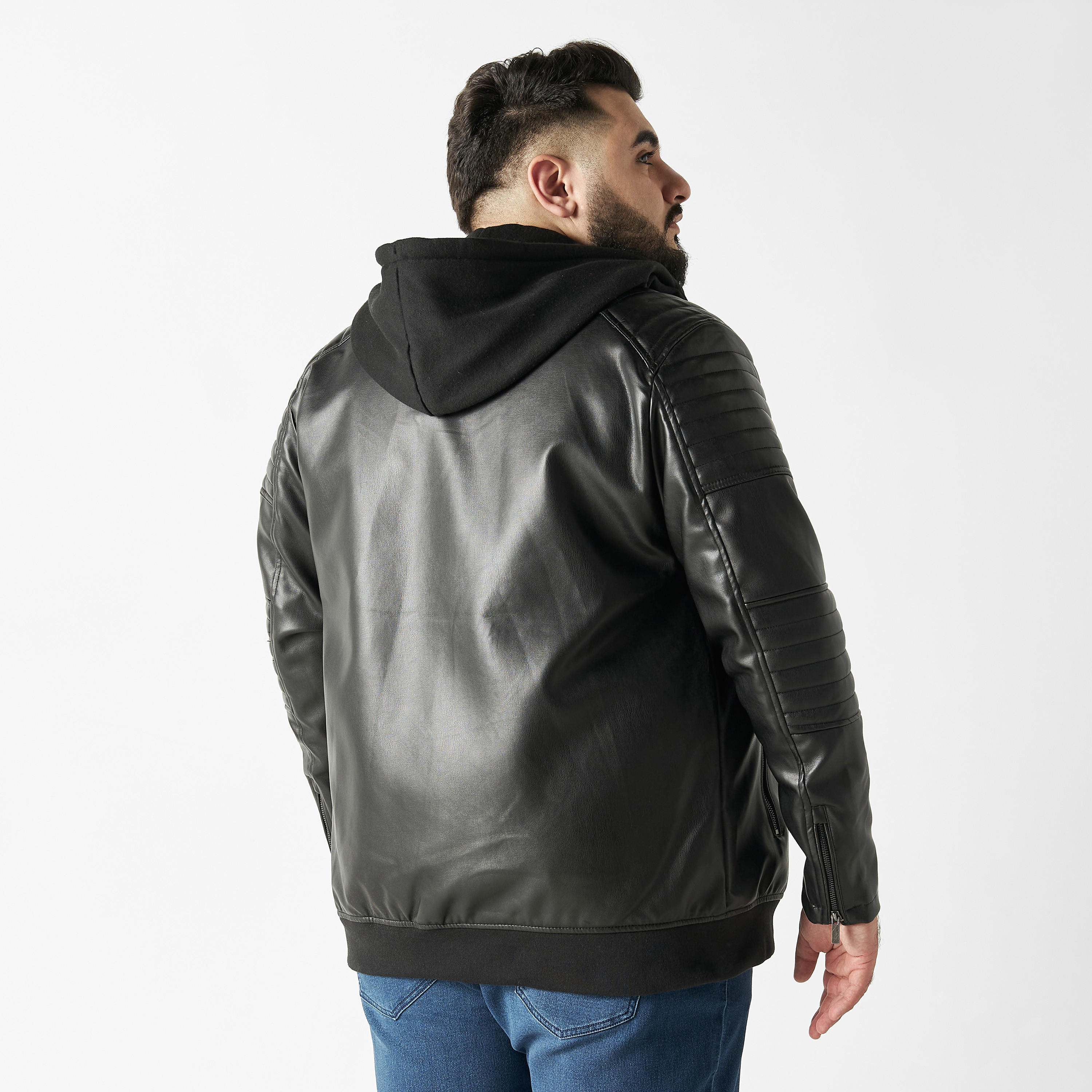 جاكيت جلد مقاس كبير بسحّاب وقبّعة وأكمام طويلة-men-clothing-jacketsandblazers-jackets-image-3