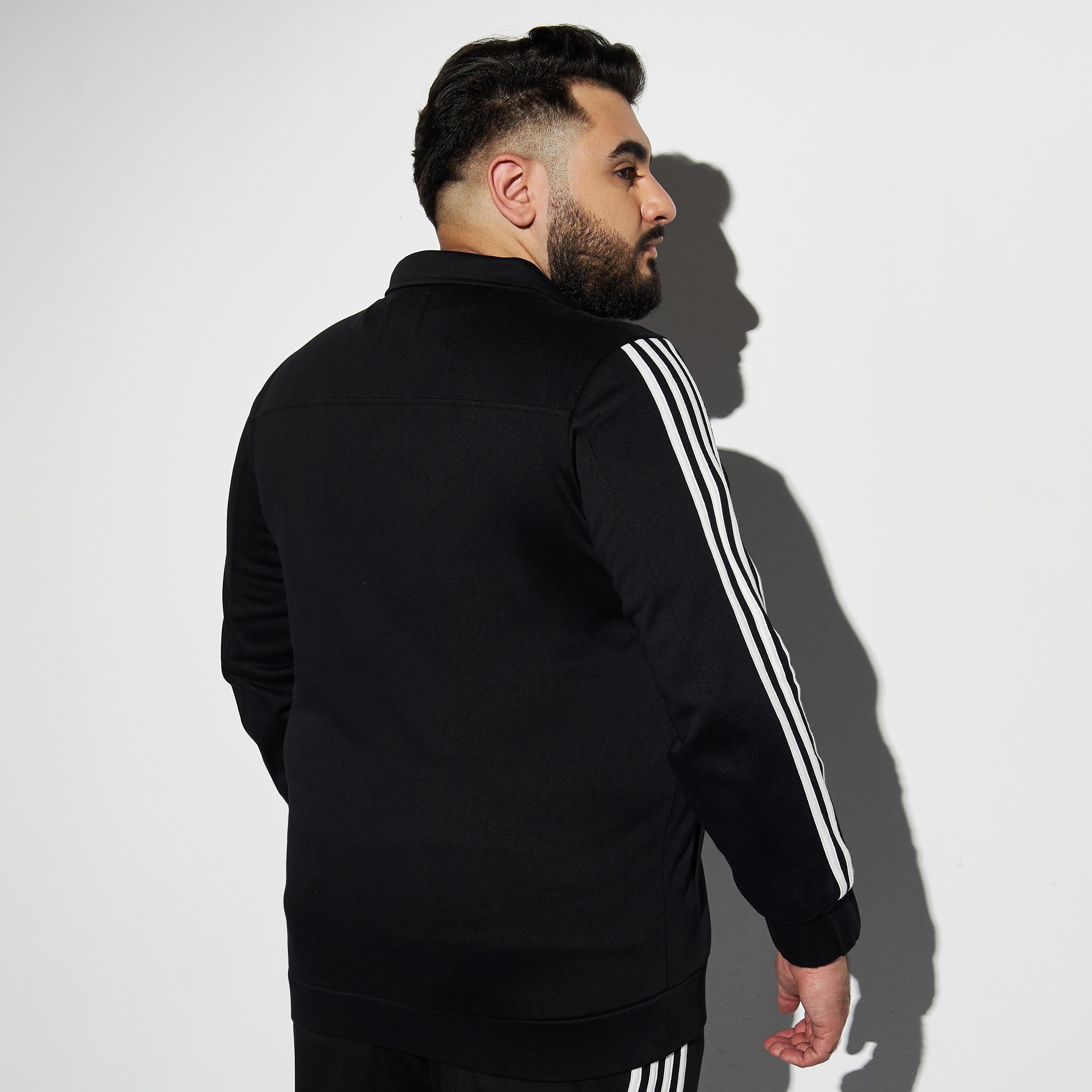 جاكيت مقاس كبير بسحّاب وياقة عالية وأكمام طويلة وجيوب-men-clothing-jacketsandblazers-jackets-image-2