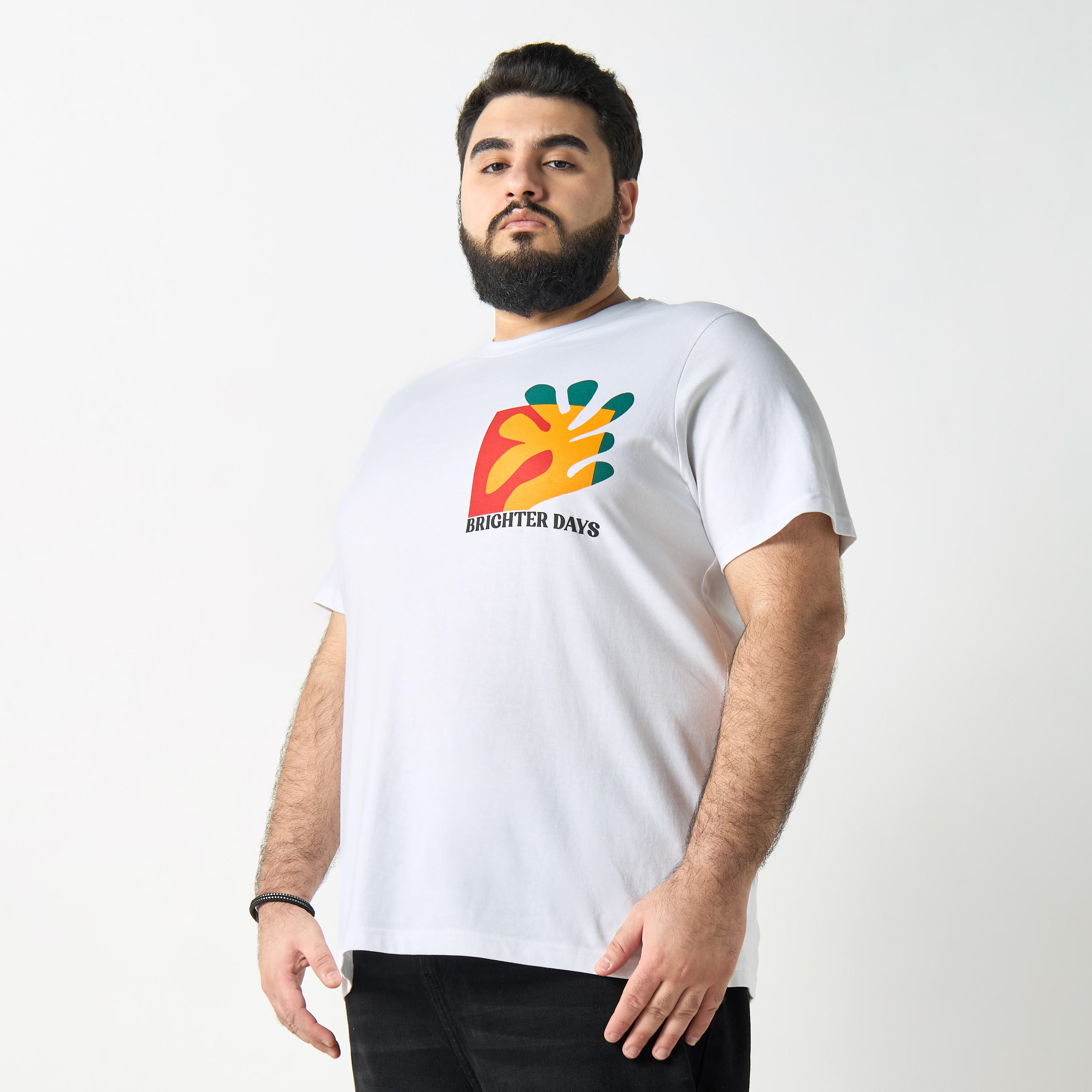 تيشيرت مقاس كبير بأكمام قصيرة وطبعات جرافيك-men-clothing-tshirtsandpolos-tshirts-image-3