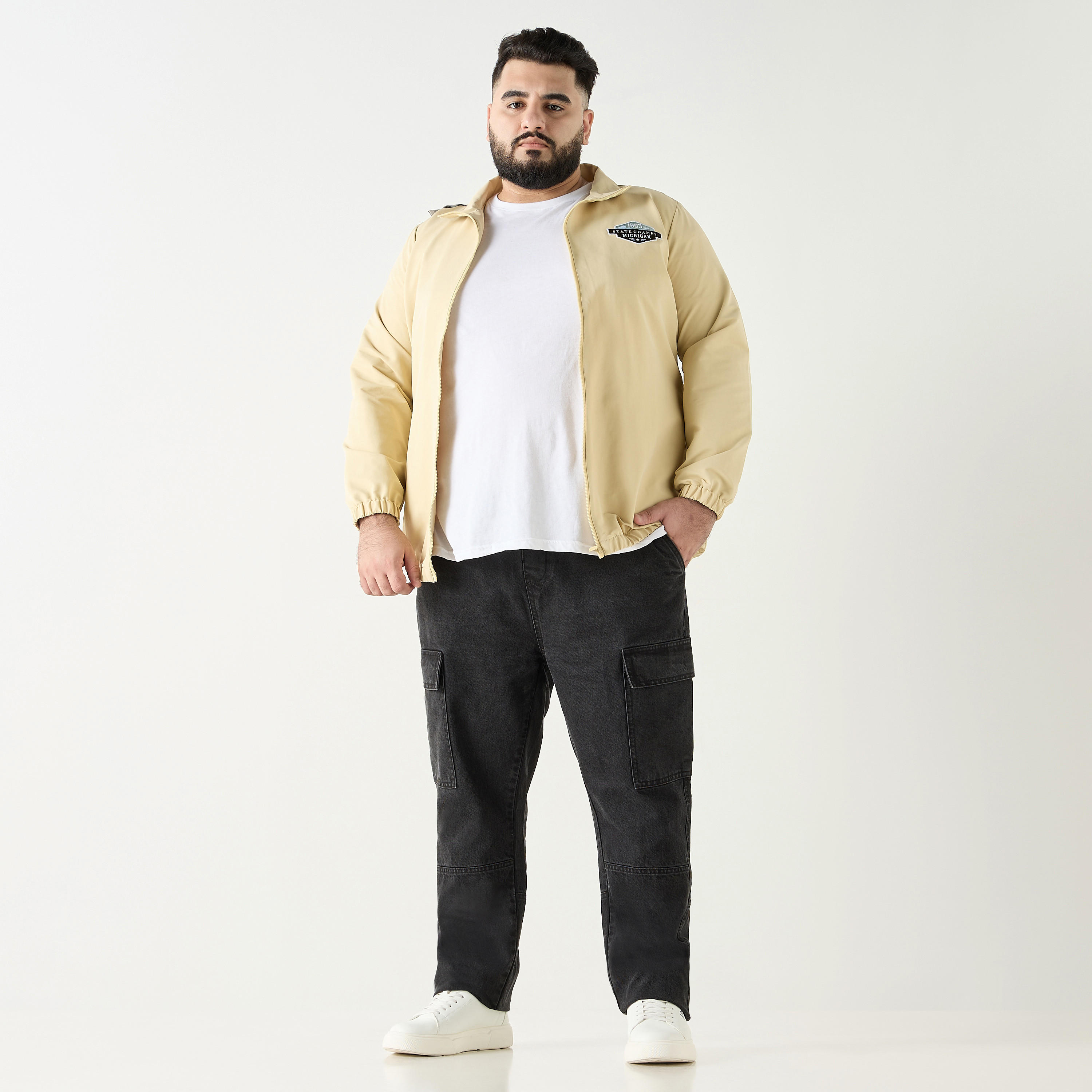 بنطلون جينز بقصّة مريحة ومقاس كبير مع جيوب-men-clothing-jeans-image-2