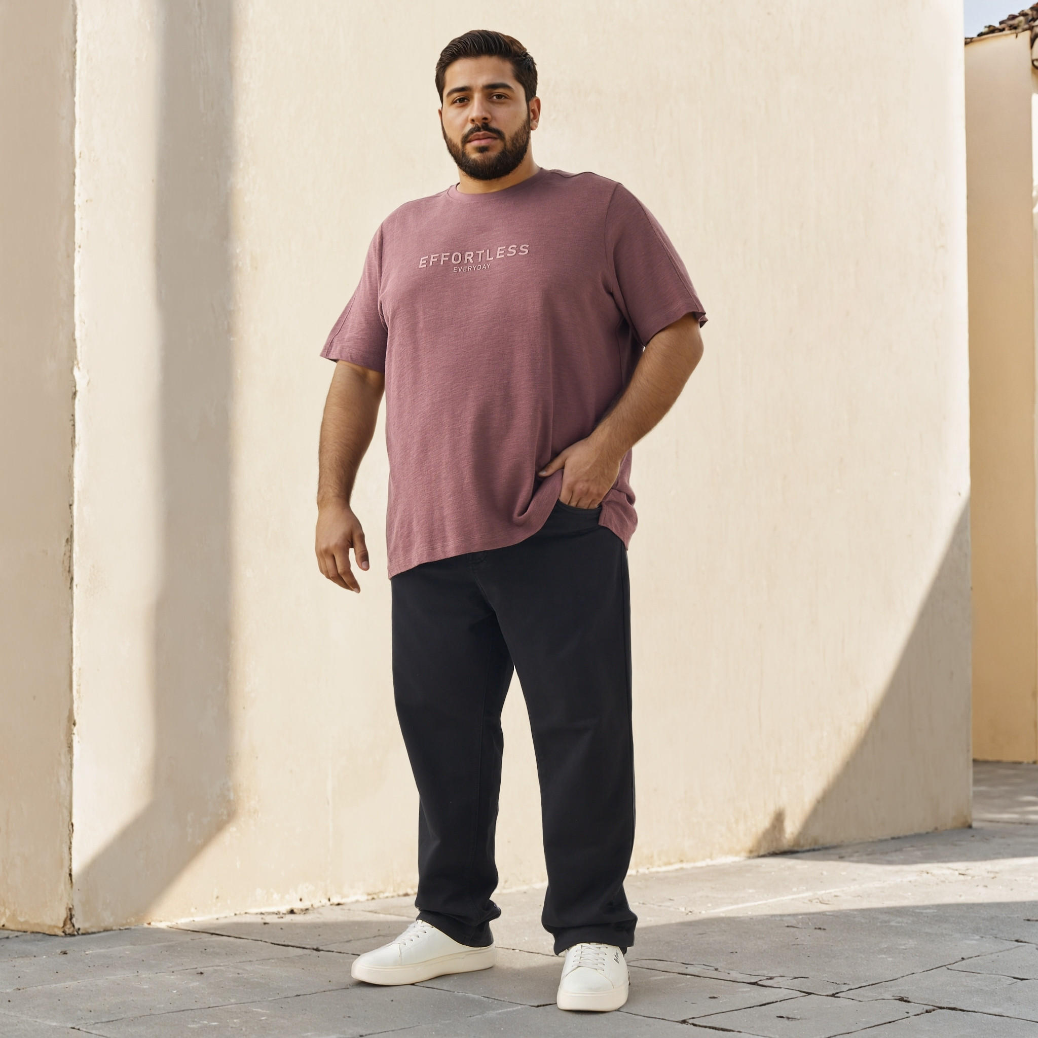 بنطلون جينز مقاس كبير بقصّة مريحة وخصر مطاطي وجيوب-men-clothing-bottoms-jeans-image-2
