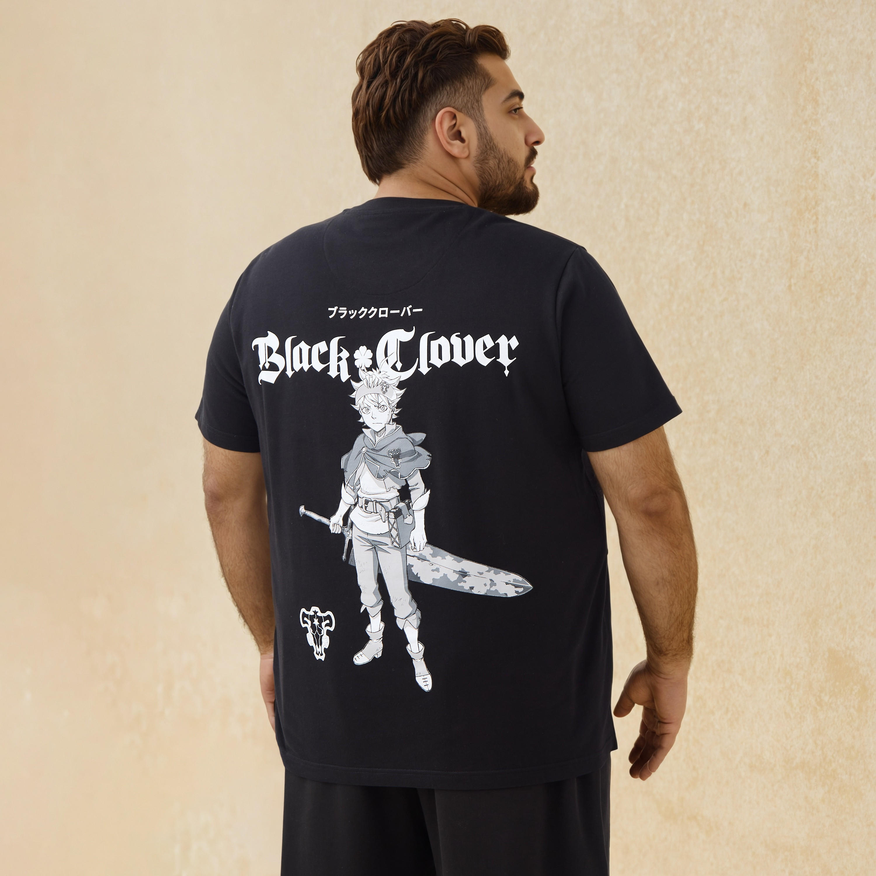 Plus Size Black Clover Print Crew Neck T-shirt-men-clothing-tshirtsandpolos-tshirts-image-1