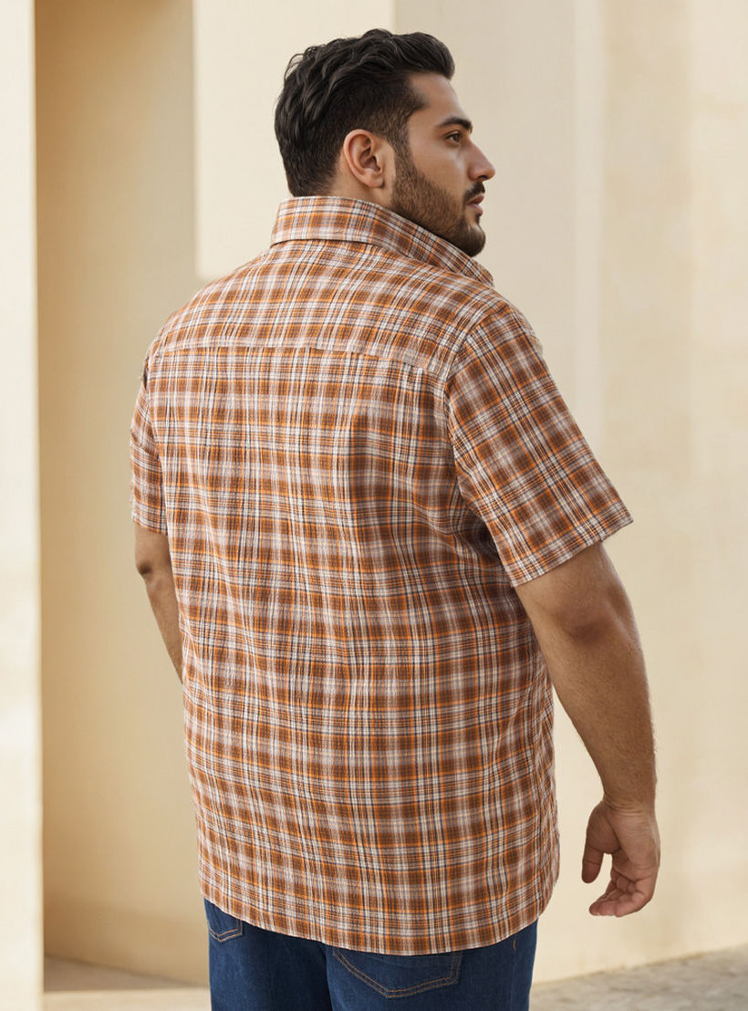 قميص كاروهات بأكمام قصيرة وقصة عادية مقاس كبير-men-clothing-shirts-image-3
