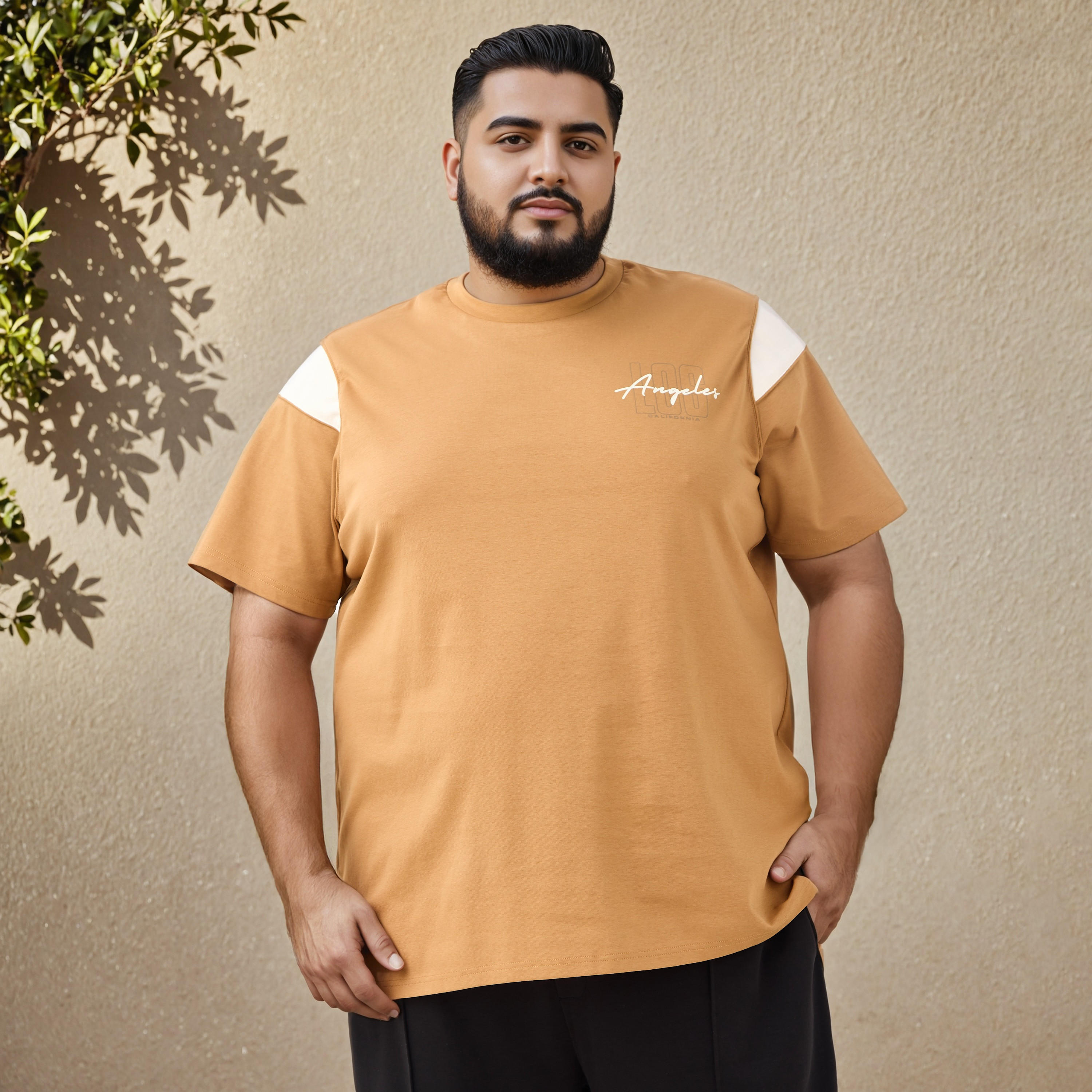 تيشيرت مقاس كبير بنمط مقصوص ومخيط وياقة ضيقة-men-clothing-tshirtsandpolos-tshirts-image-5