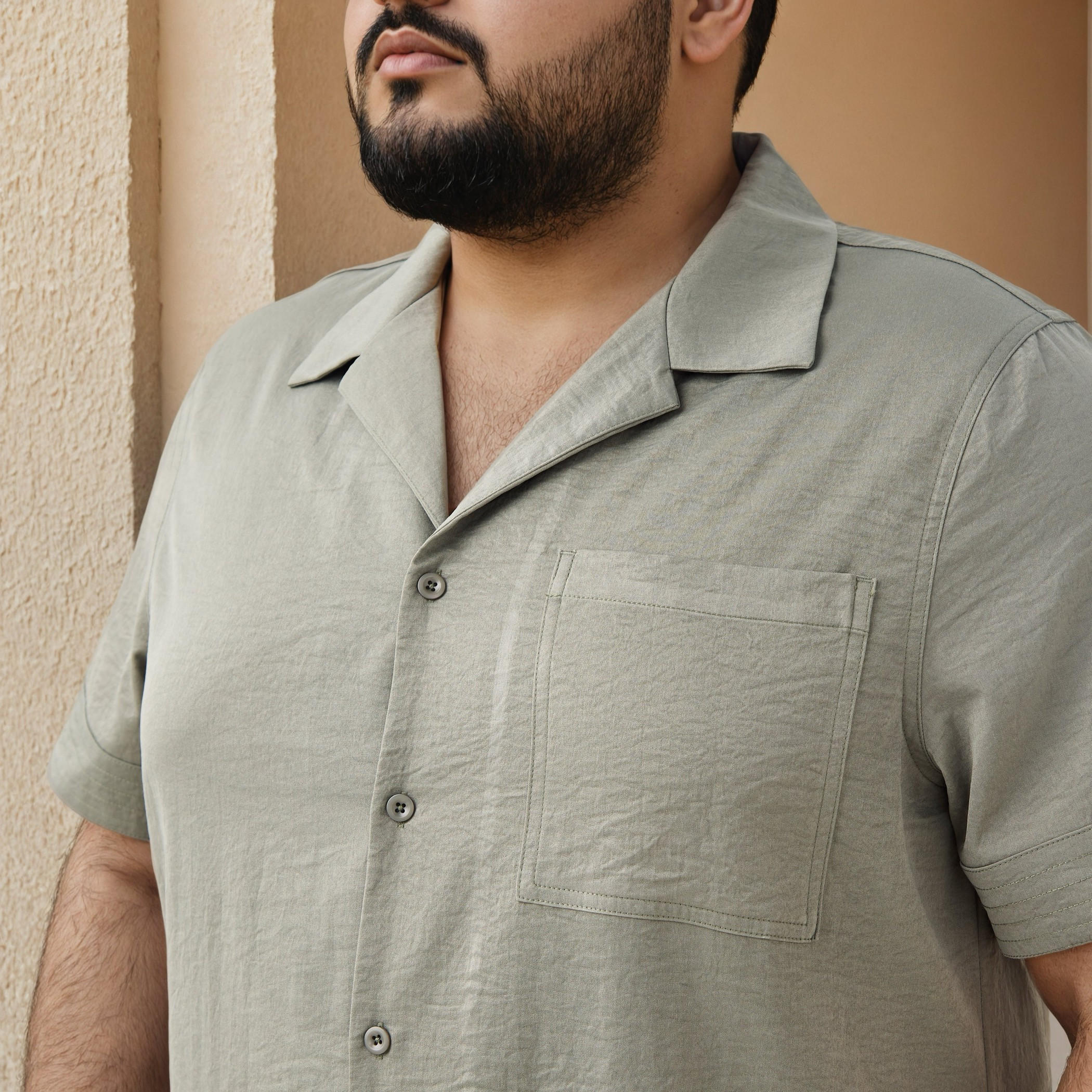 قميص مقاس كبير بارز الملمس بياقة كامب-men-clothing-shirts-image-2