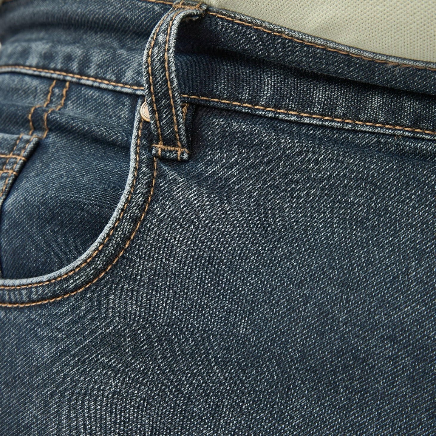 بنطلون جينز مقاس كبير بقصة عادية وخصر مرن-men-clothing-bottoms-jeans-image-5