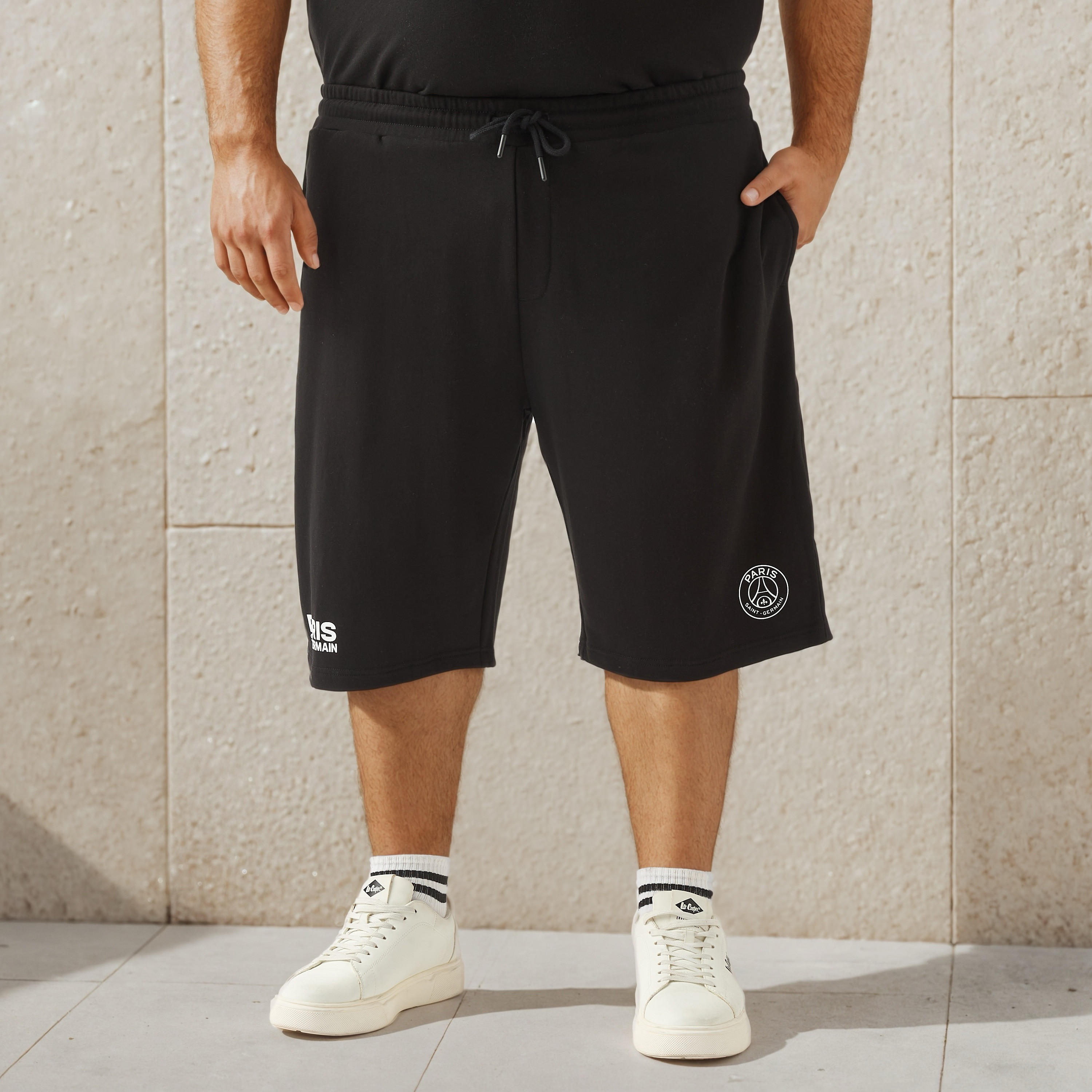 شورت مقاس كبير بخصر مطاطي وطبعات باريس سان جيرمان-men-clothing-bottoms-shorts-image-5