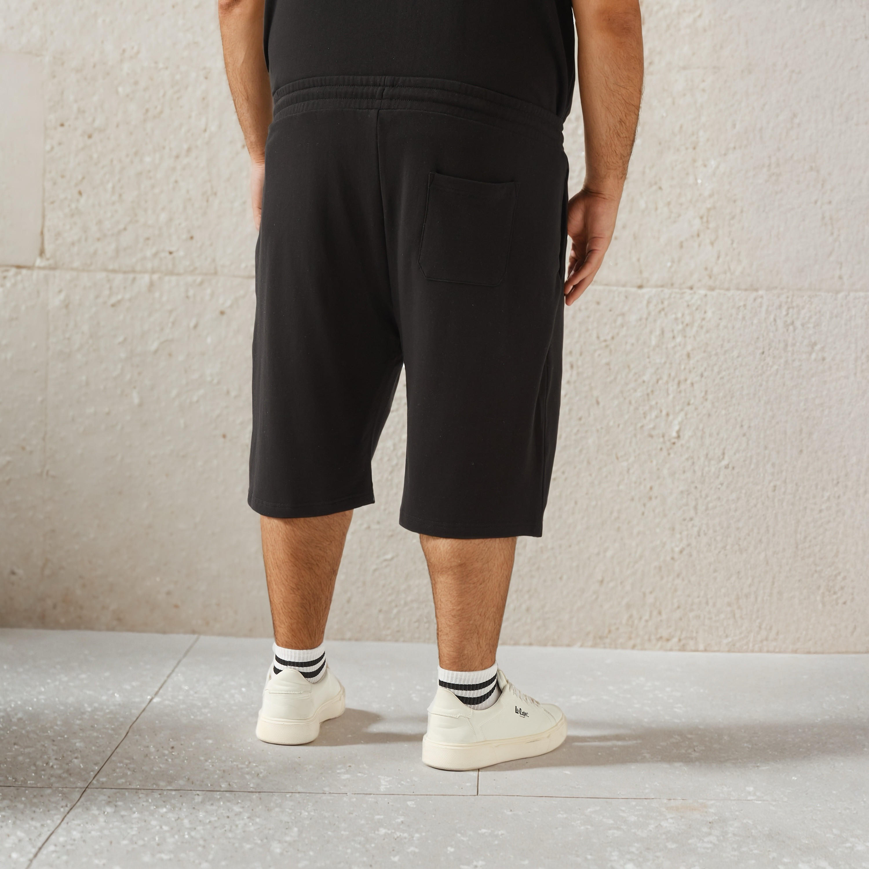 شورت مقاس كبير بخصر مطاطي وطبعات باريس سان جيرمان-men-clothing-bottoms-shorts-image-3