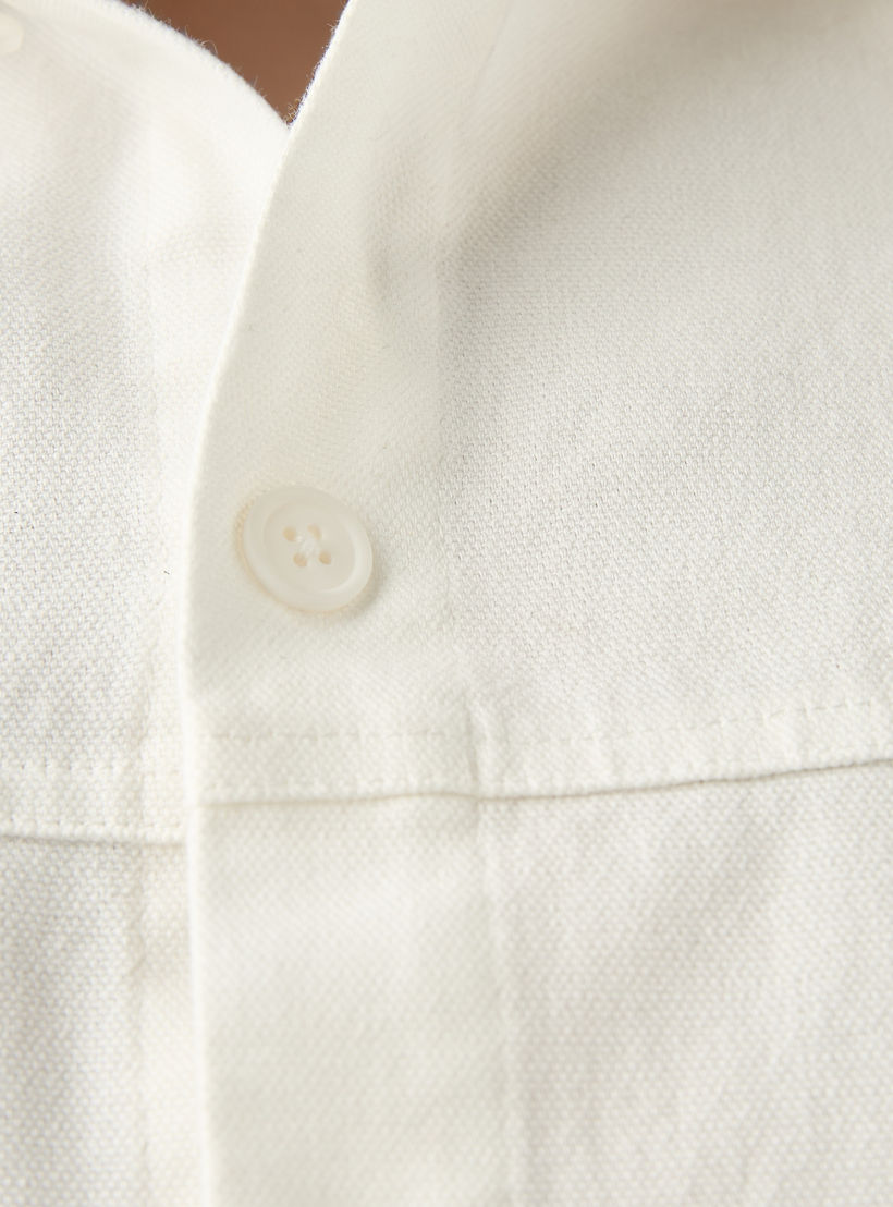 قميص تويل مقاس كبير بقصة عادية وأكمام قصيرة-men-clothing-shirts-image-5
