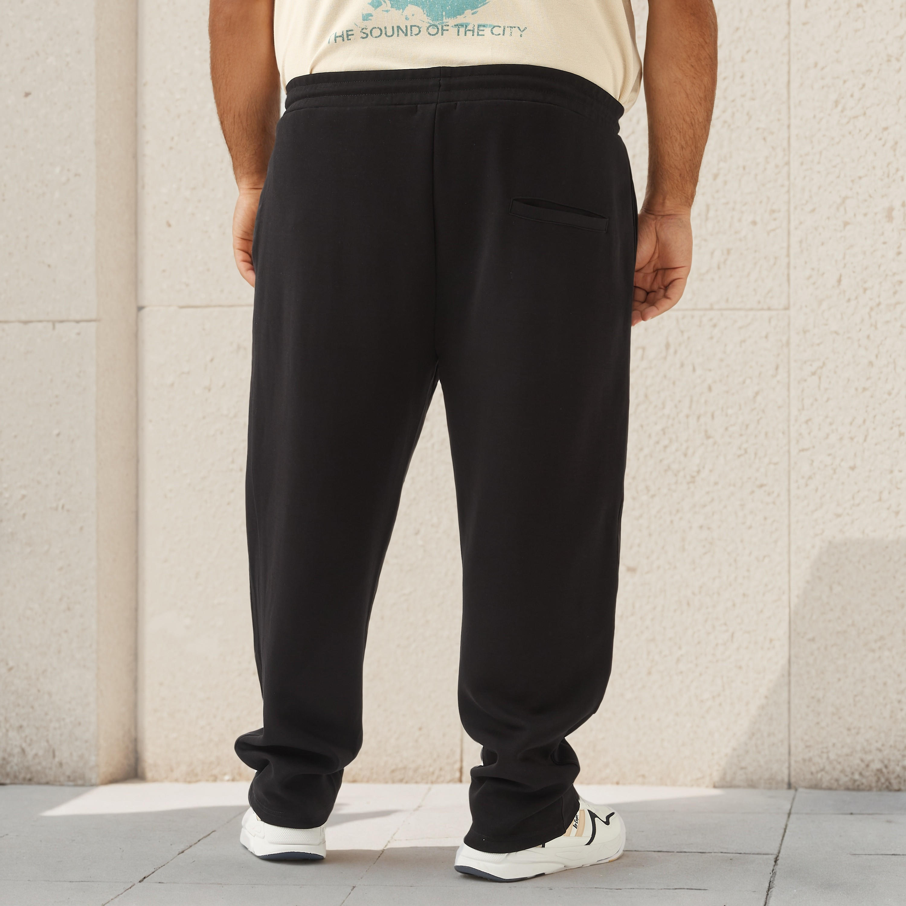 بنطلون رياضي مقاس كبير بقصة عادية-men-clothing-bottoms-joggers-image-3