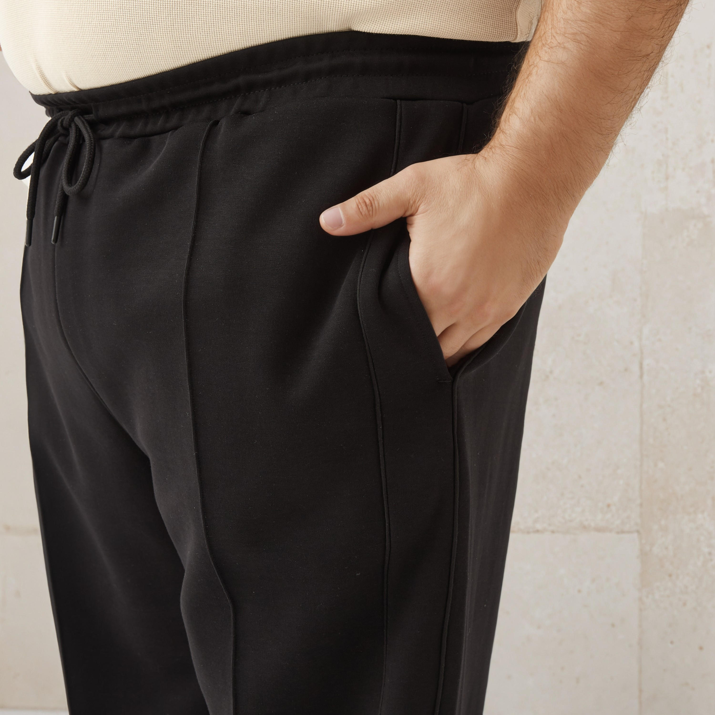 بنطلون رياضي مقاس كبير بقصة عادية-men-clothing-bottoms-joggers-image-2