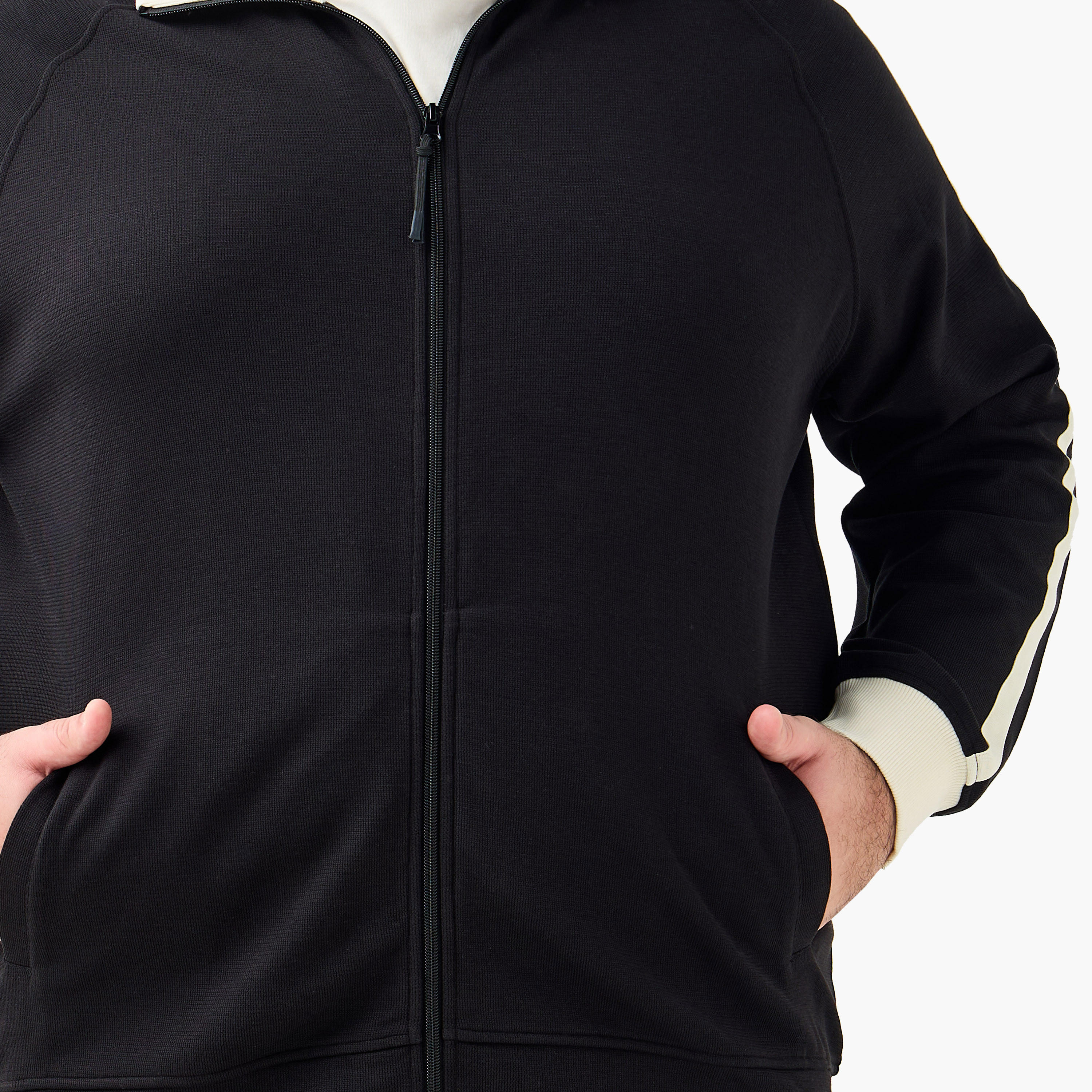 جاكيت طويل بتفاصيل شريط للرجال-men-clothing-jacketsandblazers-jackets-image-2