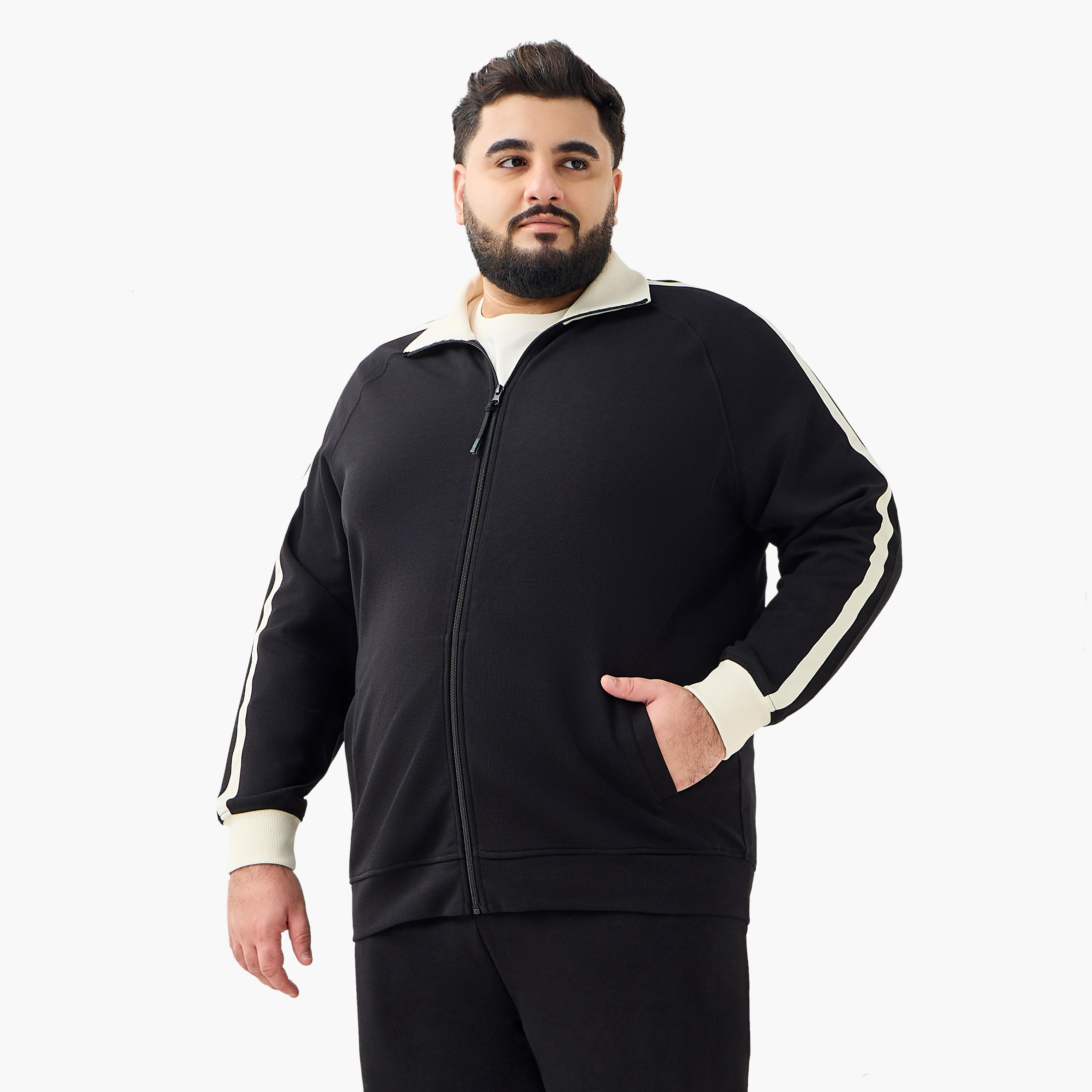 جاكيت طويل بتفاصيل شريط للرجال-men-clothing-jacketsandblazers-jackets-image-1