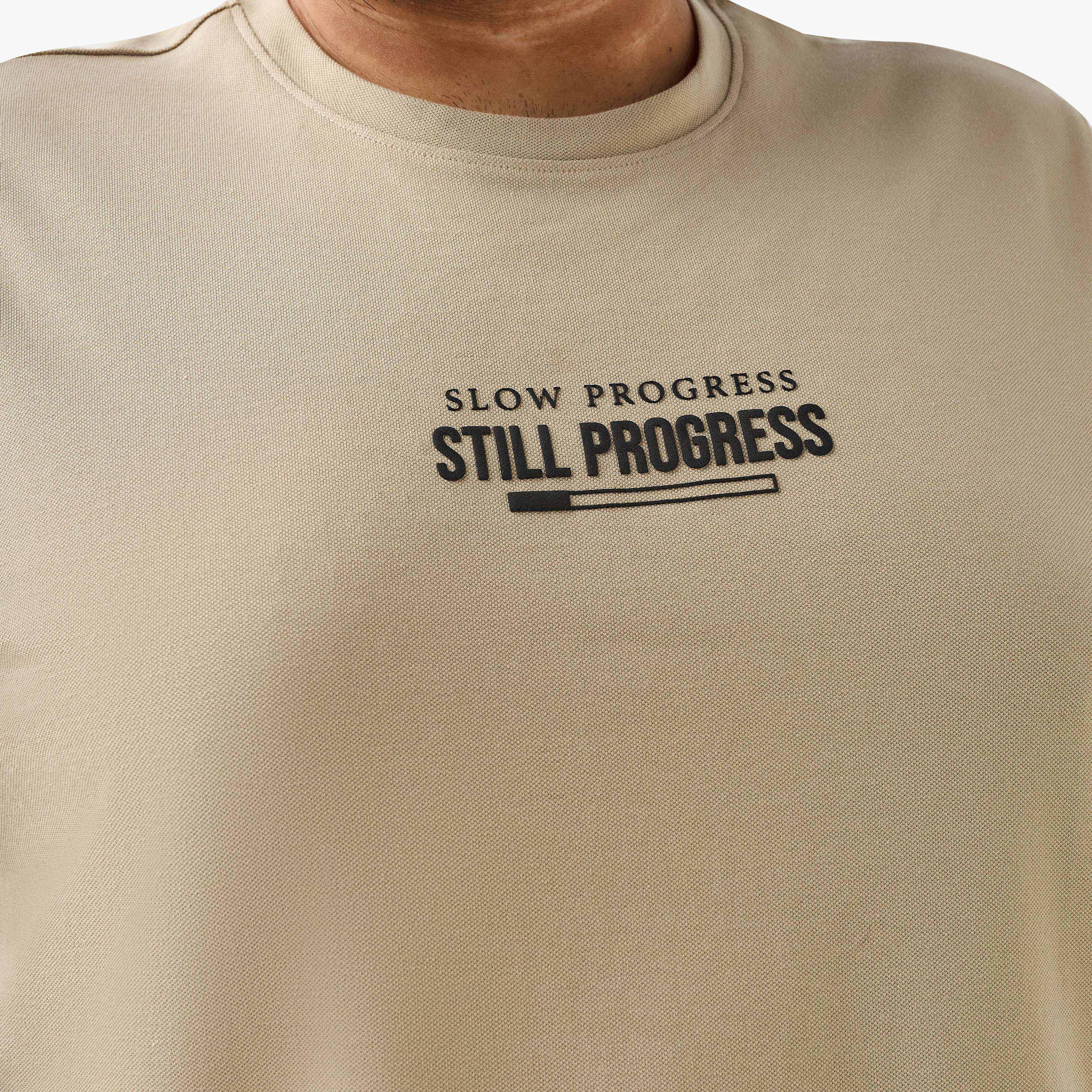 تيشيرت بقصة عادية وياقة ضيقة وأكمام قصيرة وطبعات للرجال-men-clothing-tshirtsandpolos-tshirts-image-4