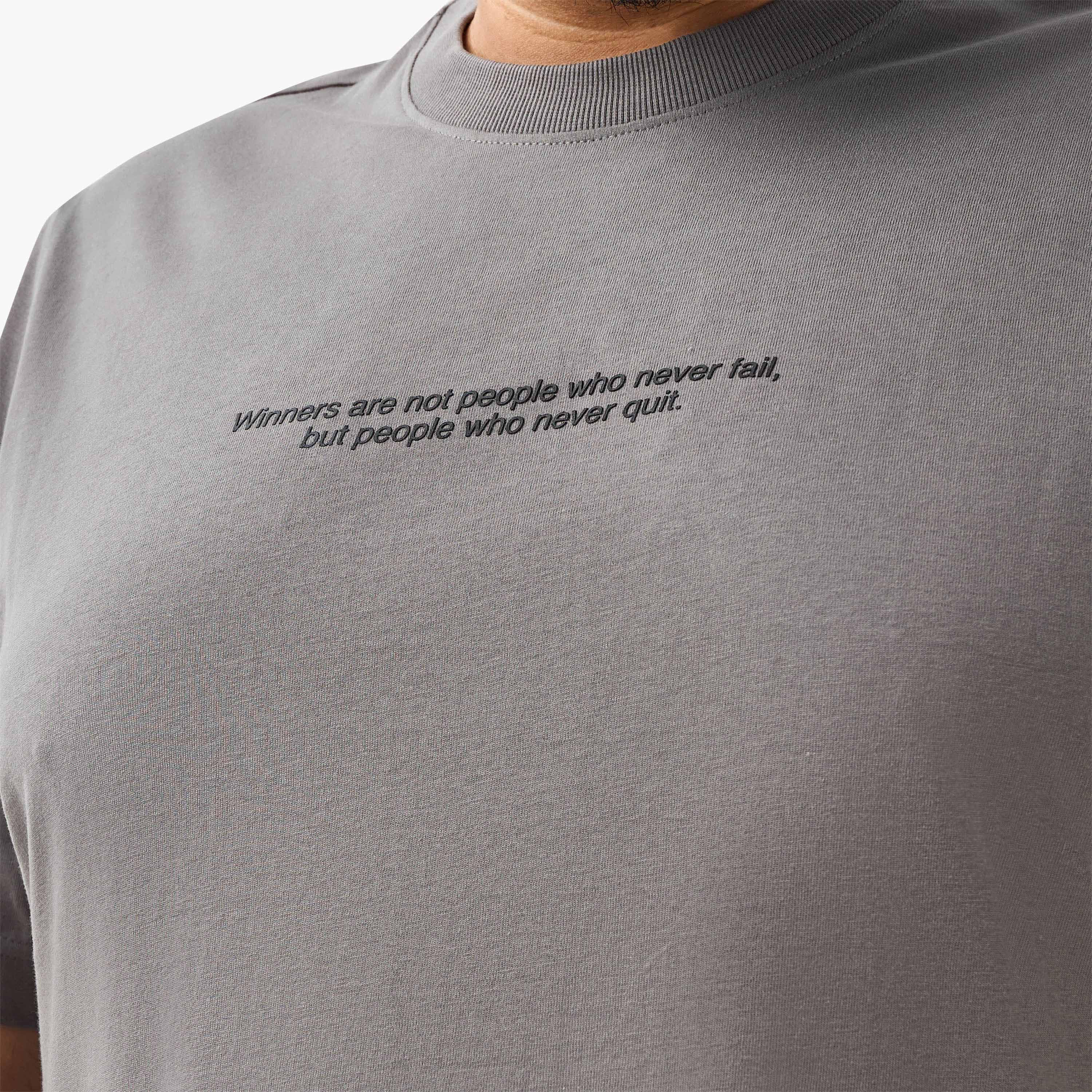 تيشيرت رجالي بطبعات جرافيك وقصة عادية وياقة ضيقة وأكمام قصيرة-men-clothing-tshirtsandpolos-tshirts-image-4