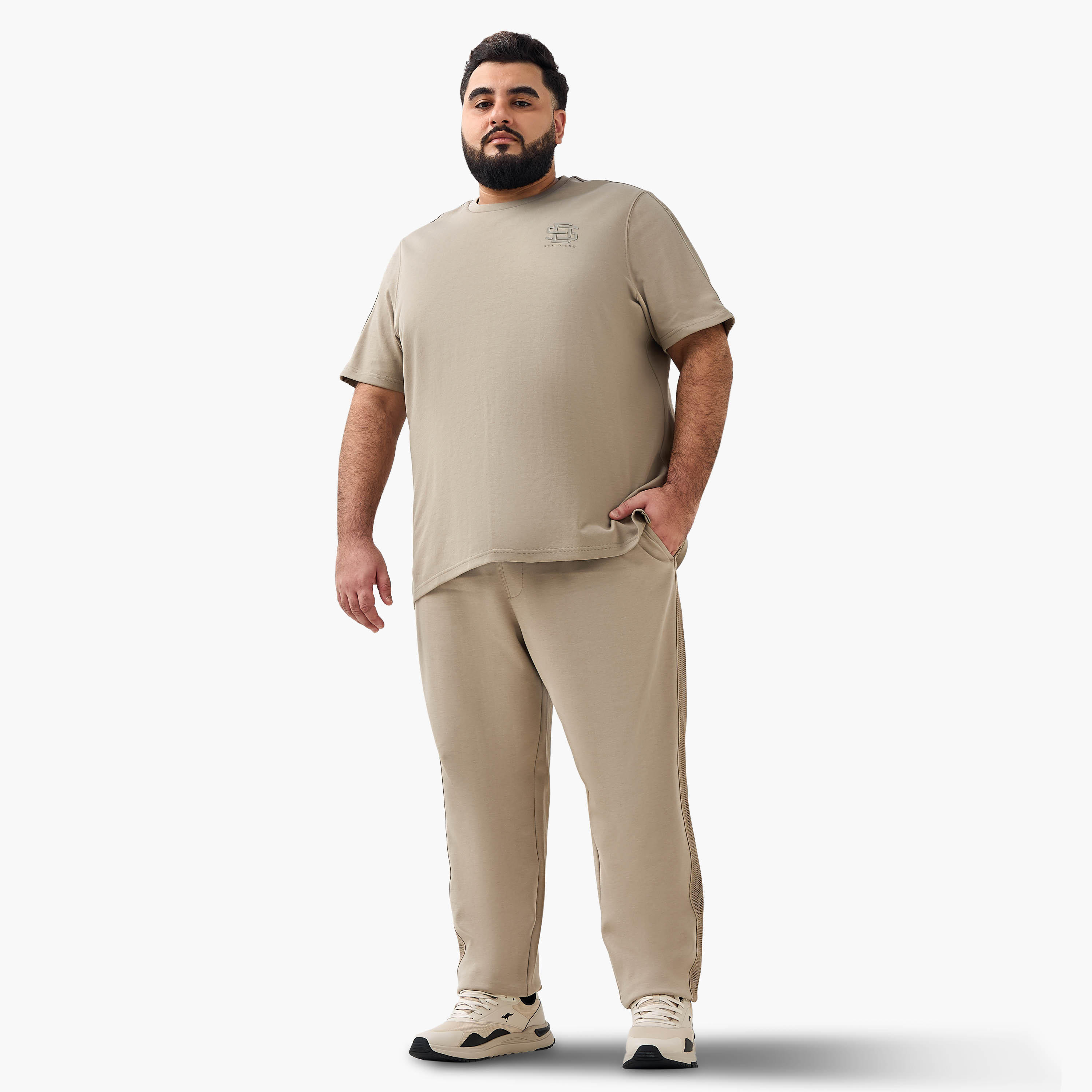 Men Regular Fit Crew Neck Short Sleeve Jacquard Tape Detail T-shirt-men-clothing-tshirtsandpolos-tshirts-image-2