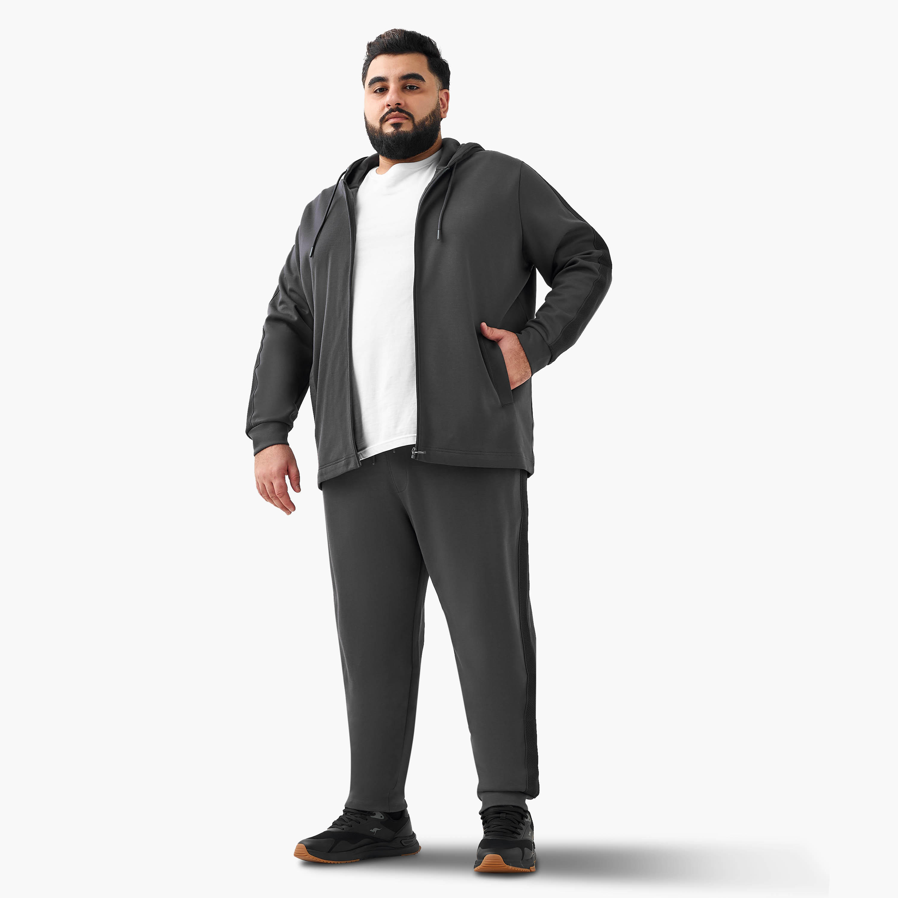 بنطلون رياضي بقصة عادية وجيوب للرجال-men-clothing-bottoms-joggers-image-3