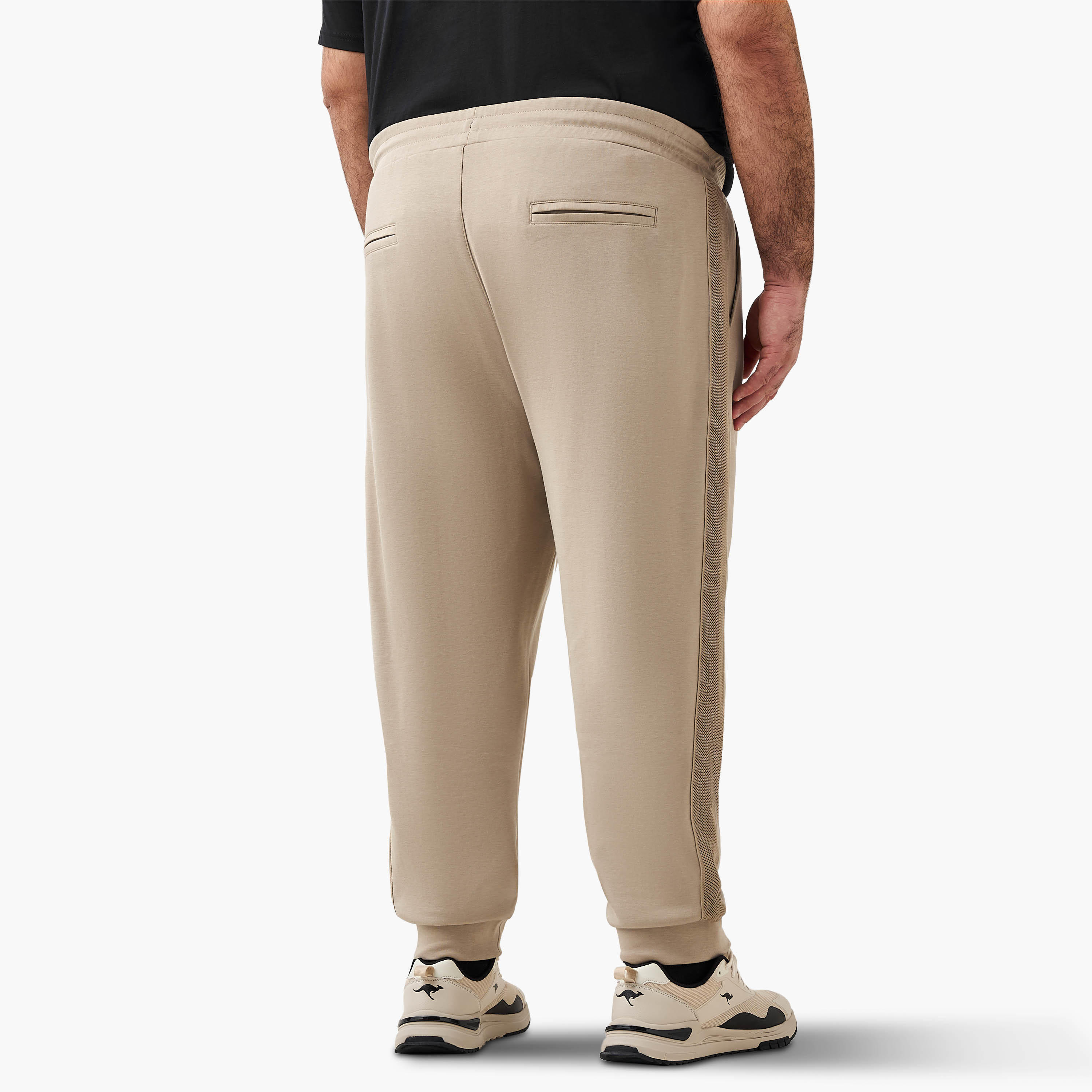 بنطلون رياضي بقصة عادية وجيوب للرجال-men-clothing-bottoms-joggers-image-2