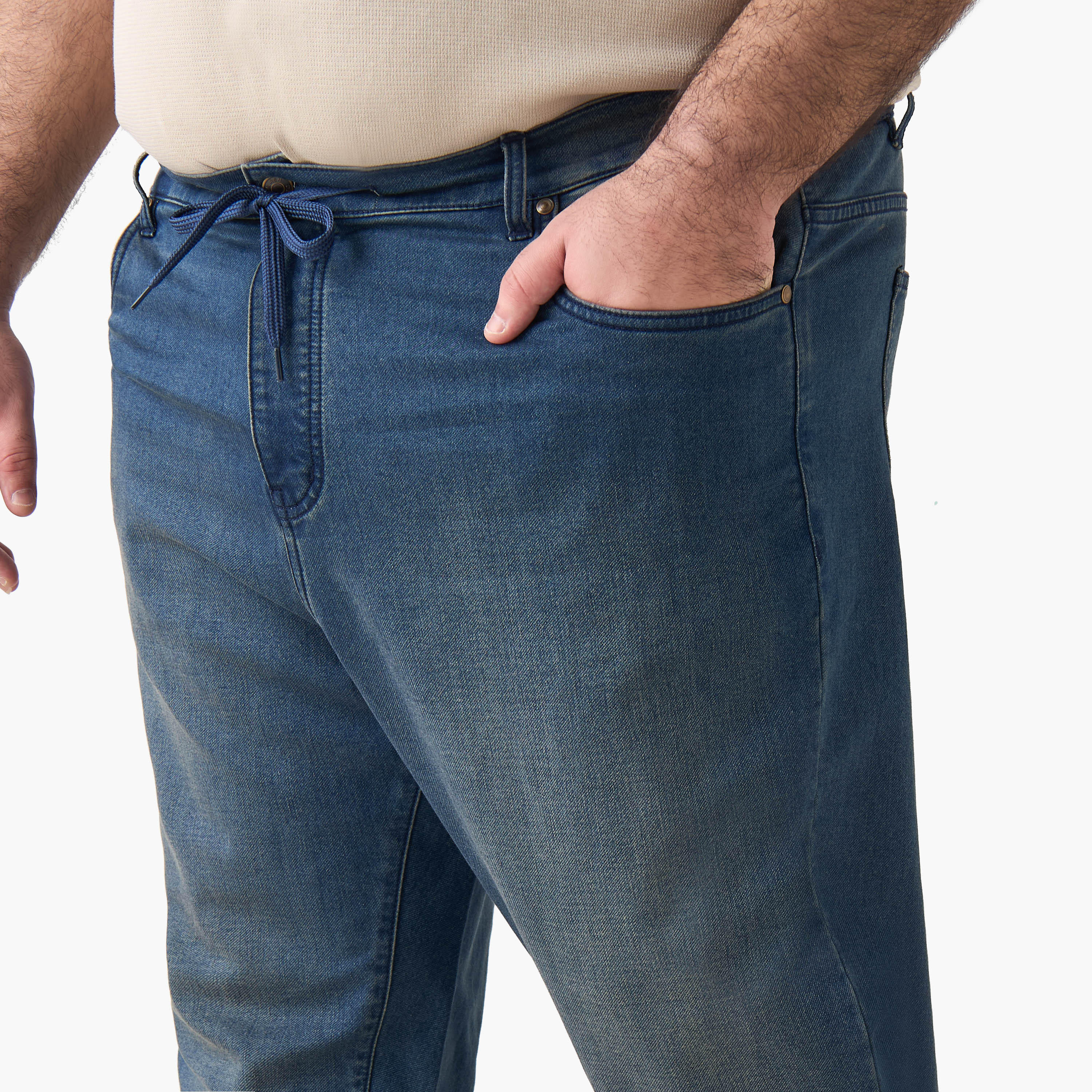 بنطلون جينز رجالي بقصة مريحة وخصر مرن-men-clothing-bottoms-jeans-image-5