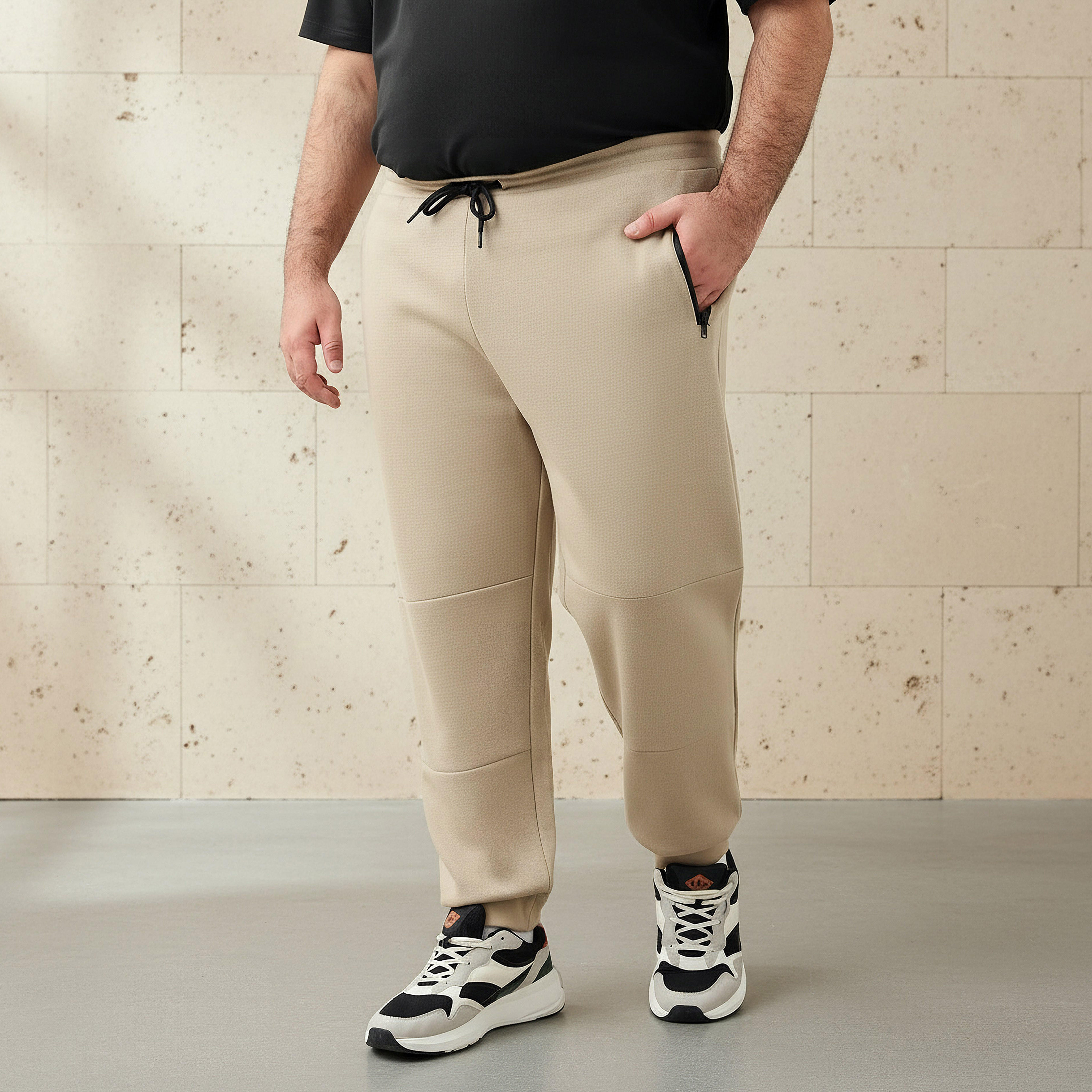 بنطلون رياضي بقصّة عادية وتفاصيل مغايرة للرجال-men-clothing-bottoms-joggers-image-1