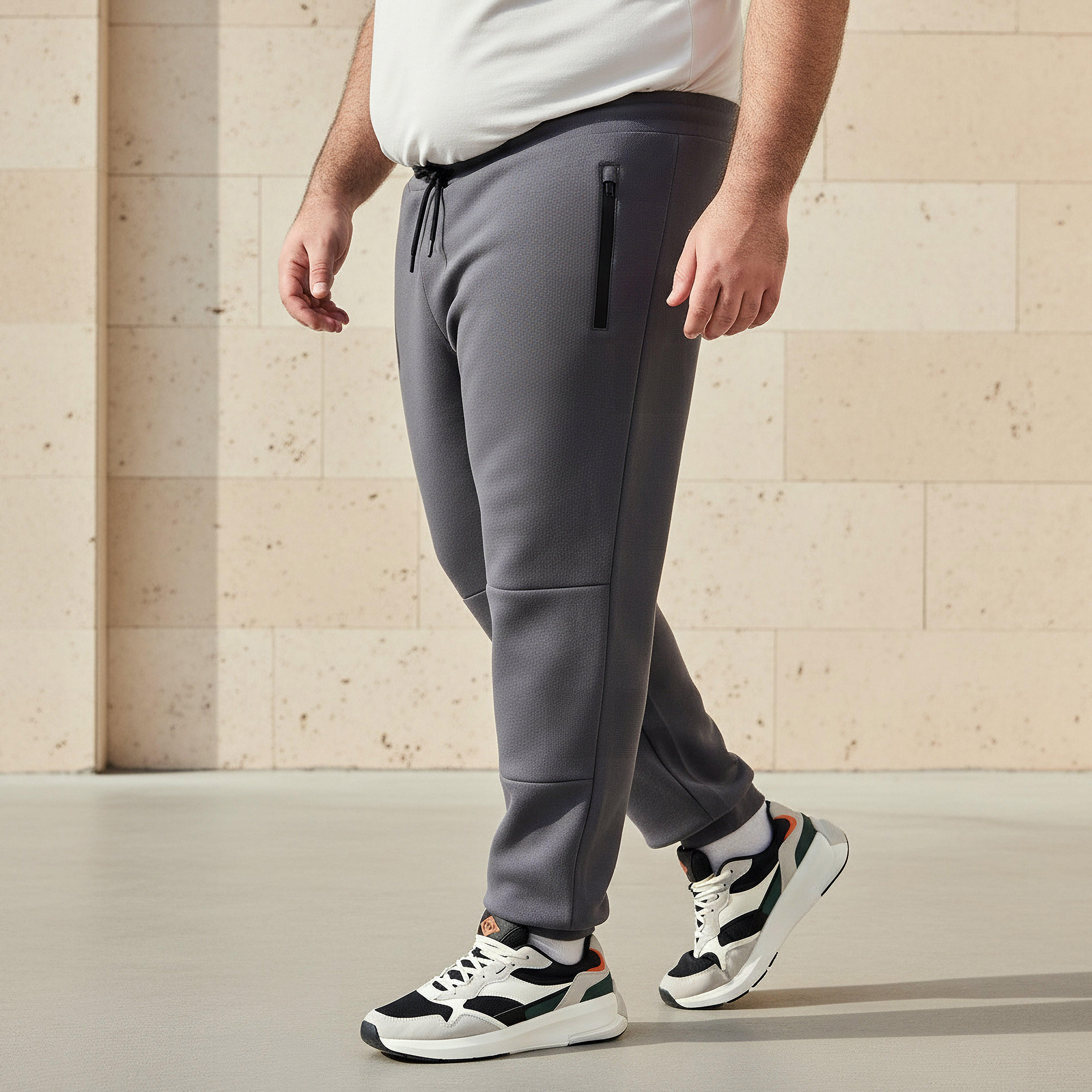 بنطلون رياضي بقصّة عادية وتفاصيل مغايرة للرجال-men-clothing-bottoms-joggers-image-1