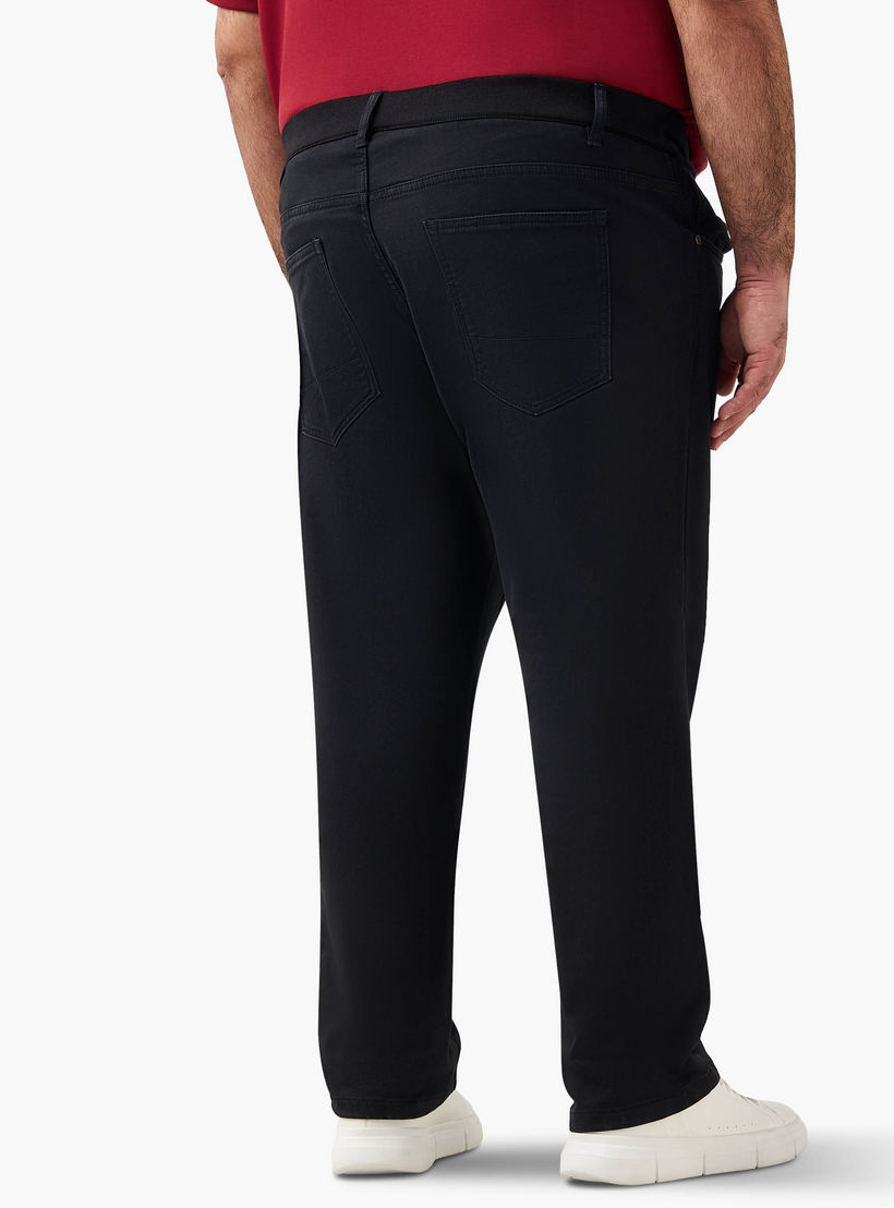بنطلون جينز بخصر مرن وقصة عادية للرجال-men-clothing-bottoms-jeans-image-3