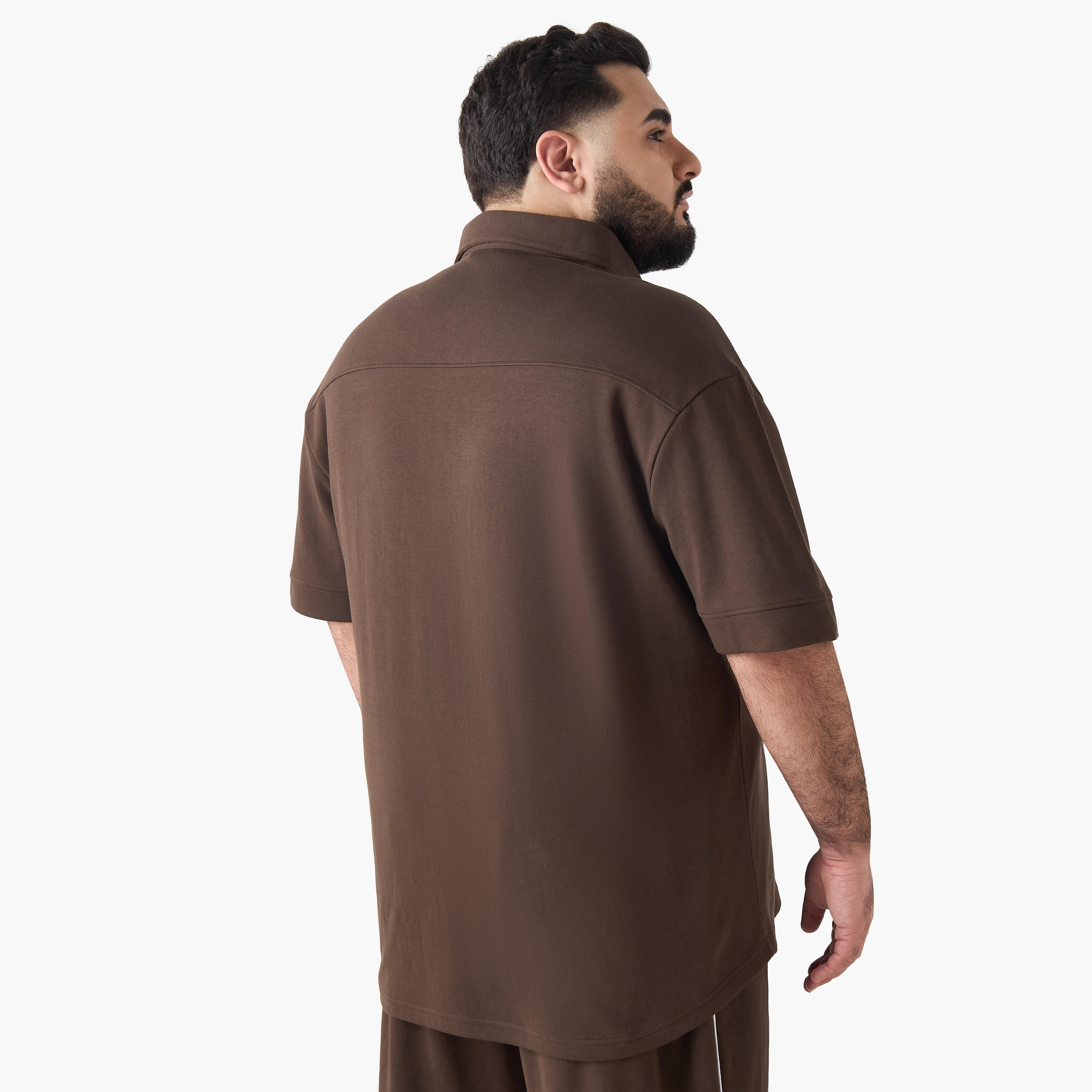 قميص رجالي بياقة وقصة عادية وأكمام قصيرة-men-clothing-shirts-image-4